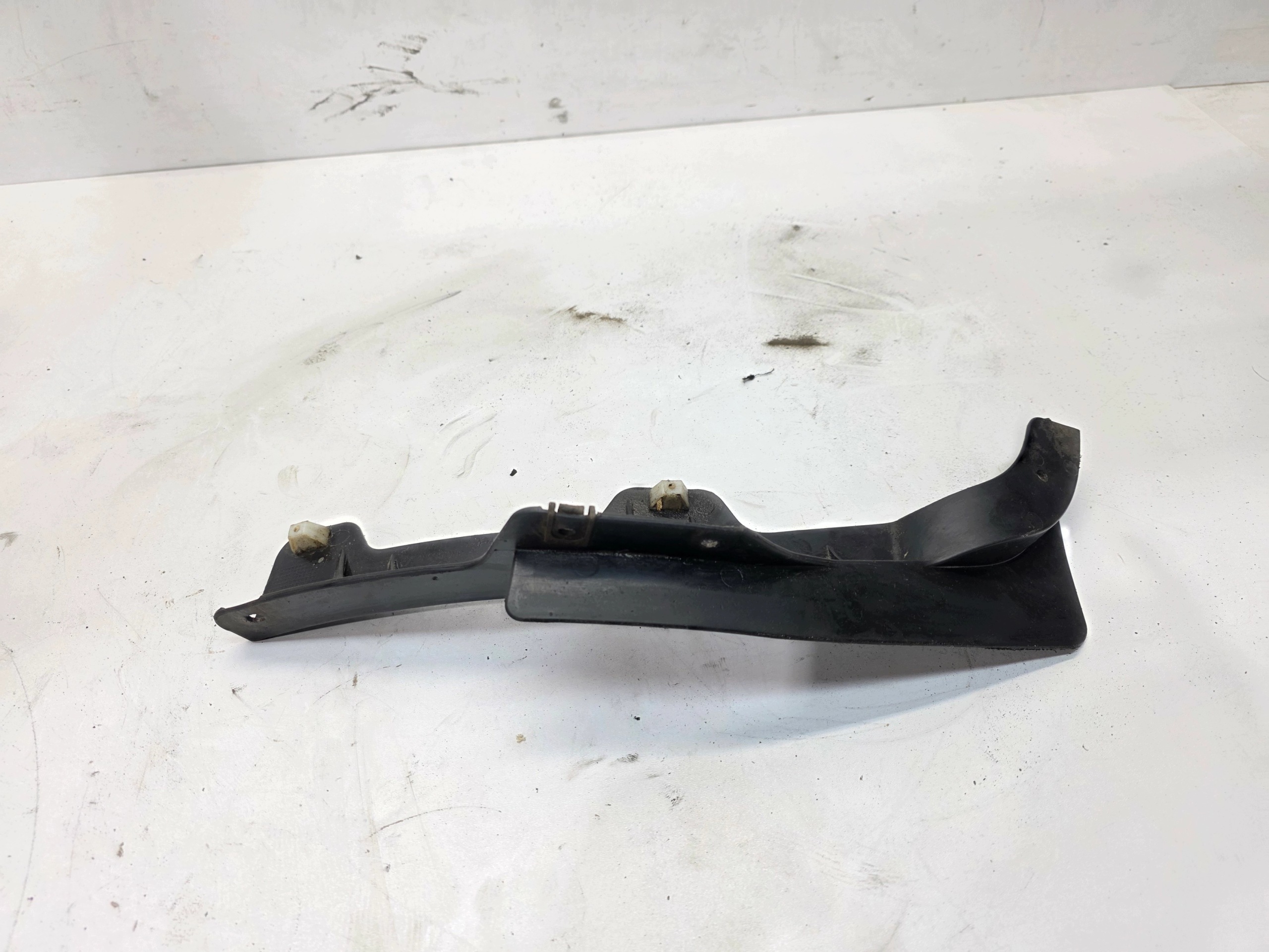 mudguard flap SPOJLERA left AUDI Q5 8R 8R0853887A