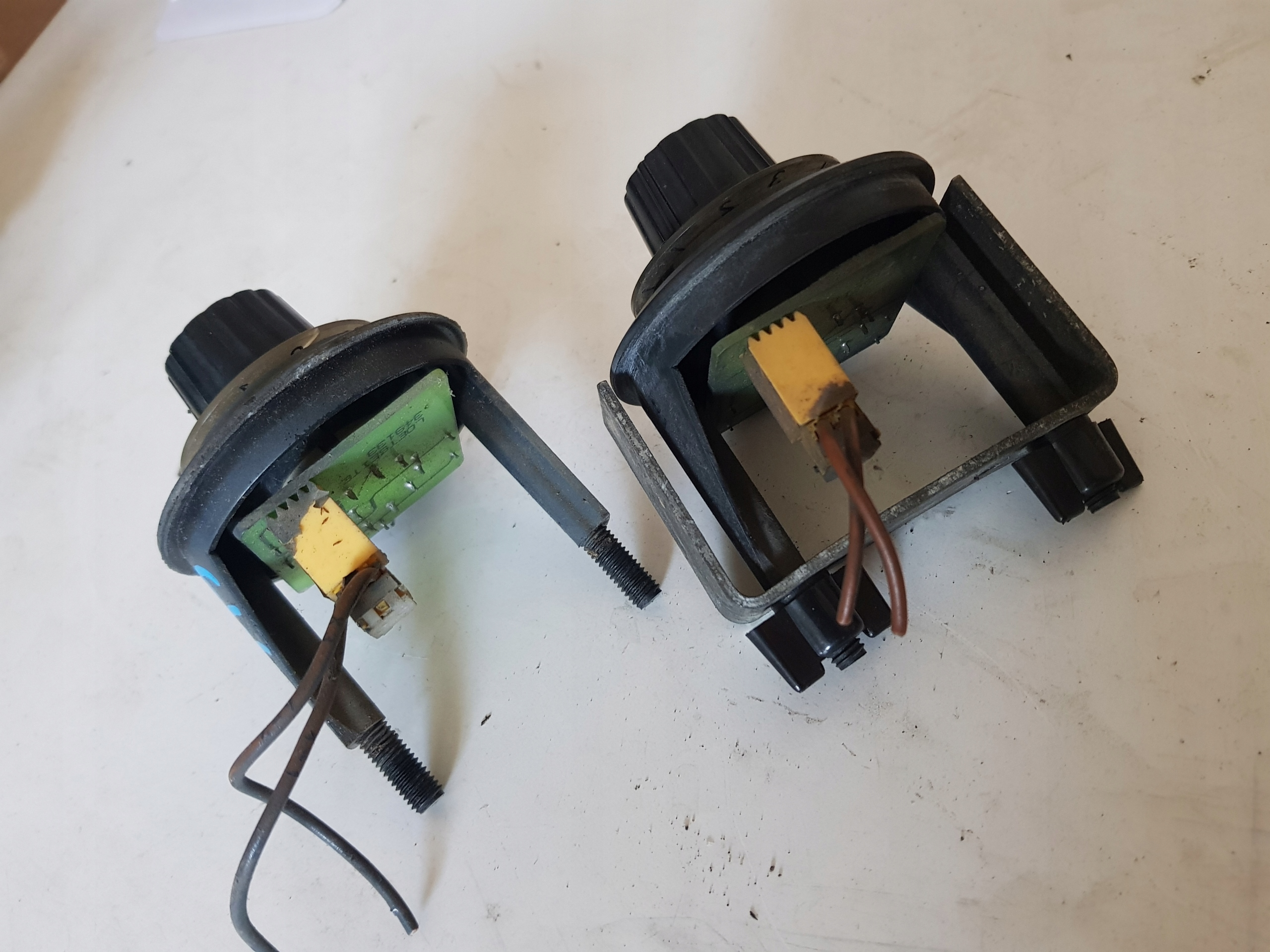 Потенциометр регулятор вождения все еще R70 рогоносец