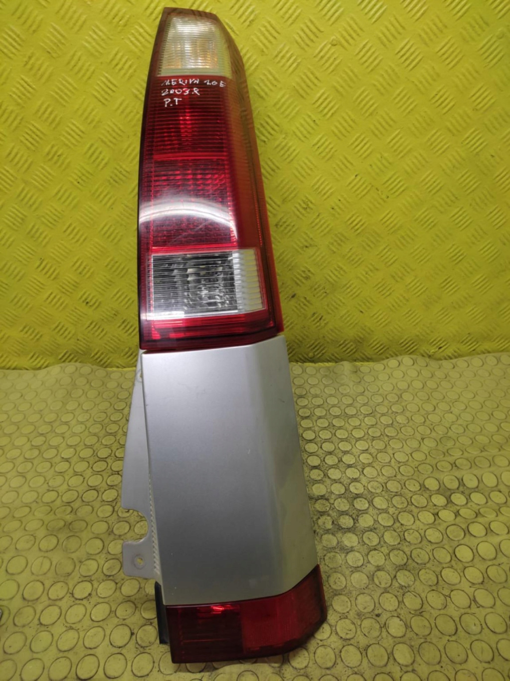 OPEL MERIVA A light right rear part 93294346