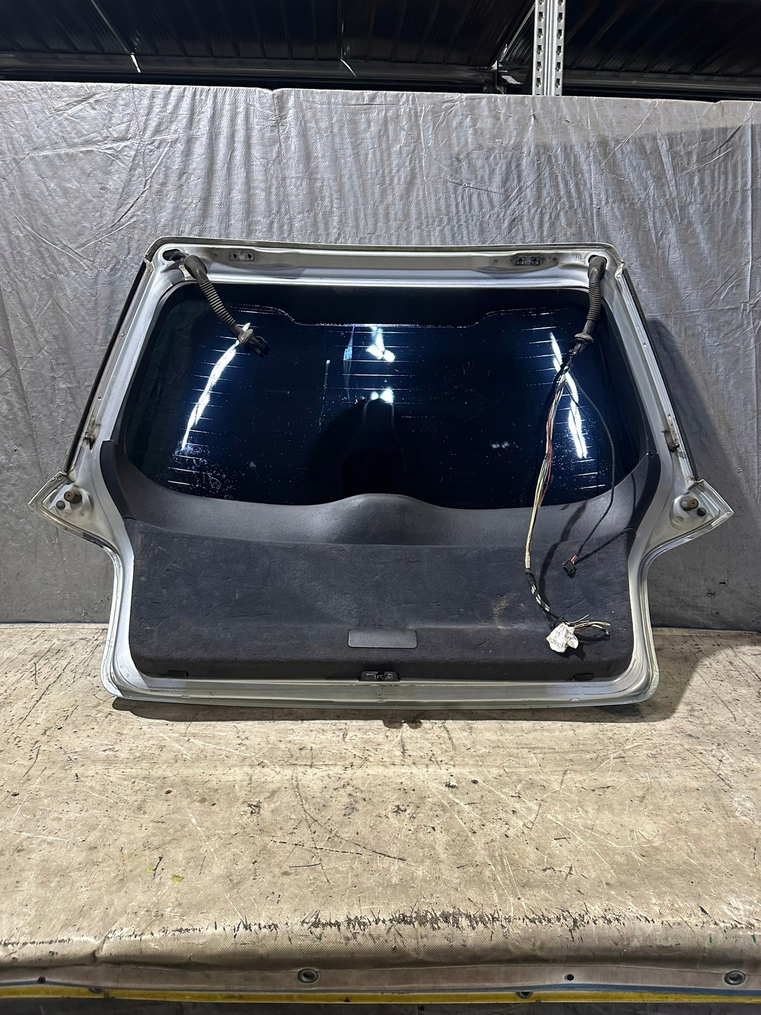 trunk door boot AUDI A4B5 KOMBI LY7M