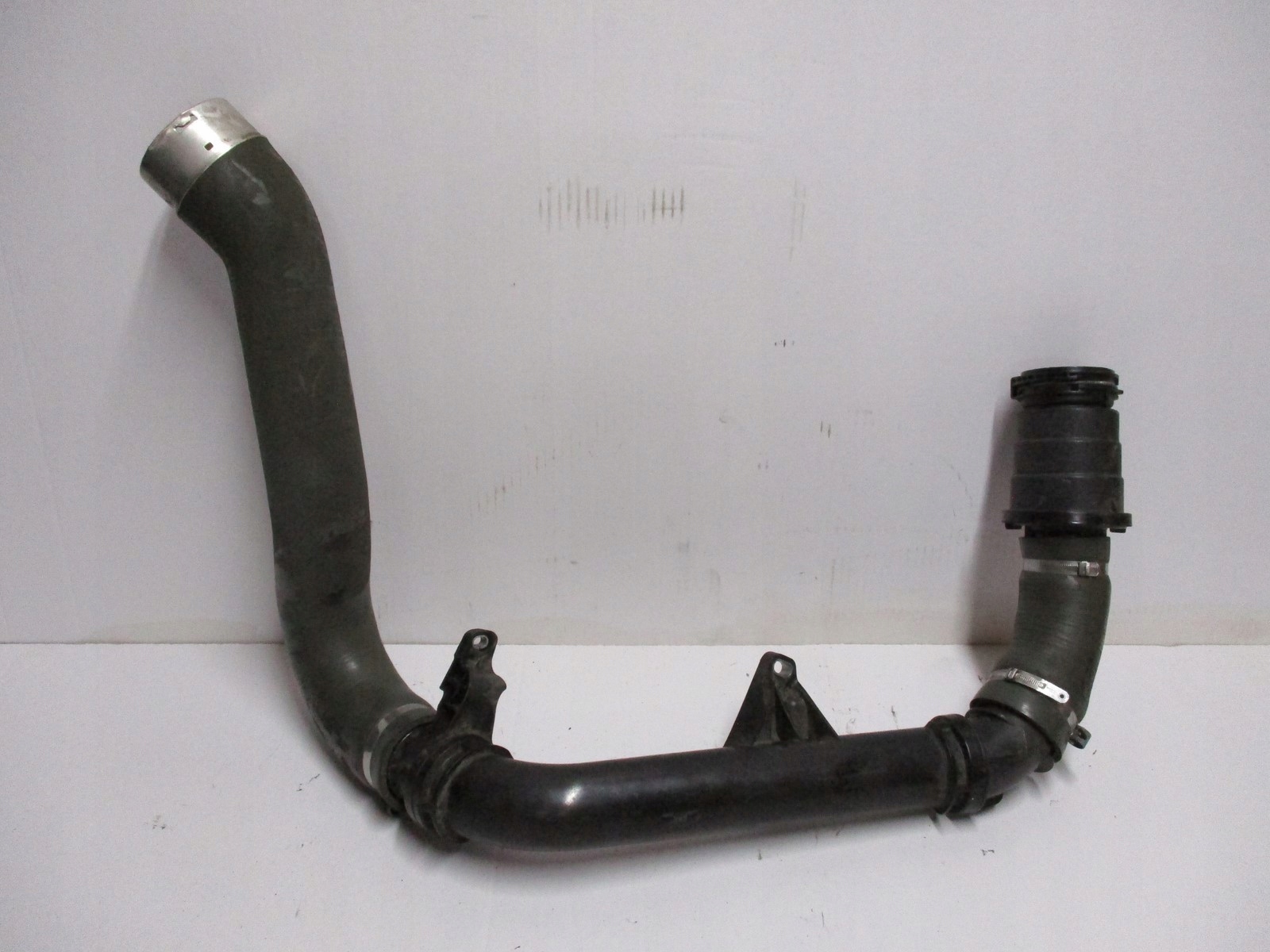 Впускной шланг RENAULT 144609994r