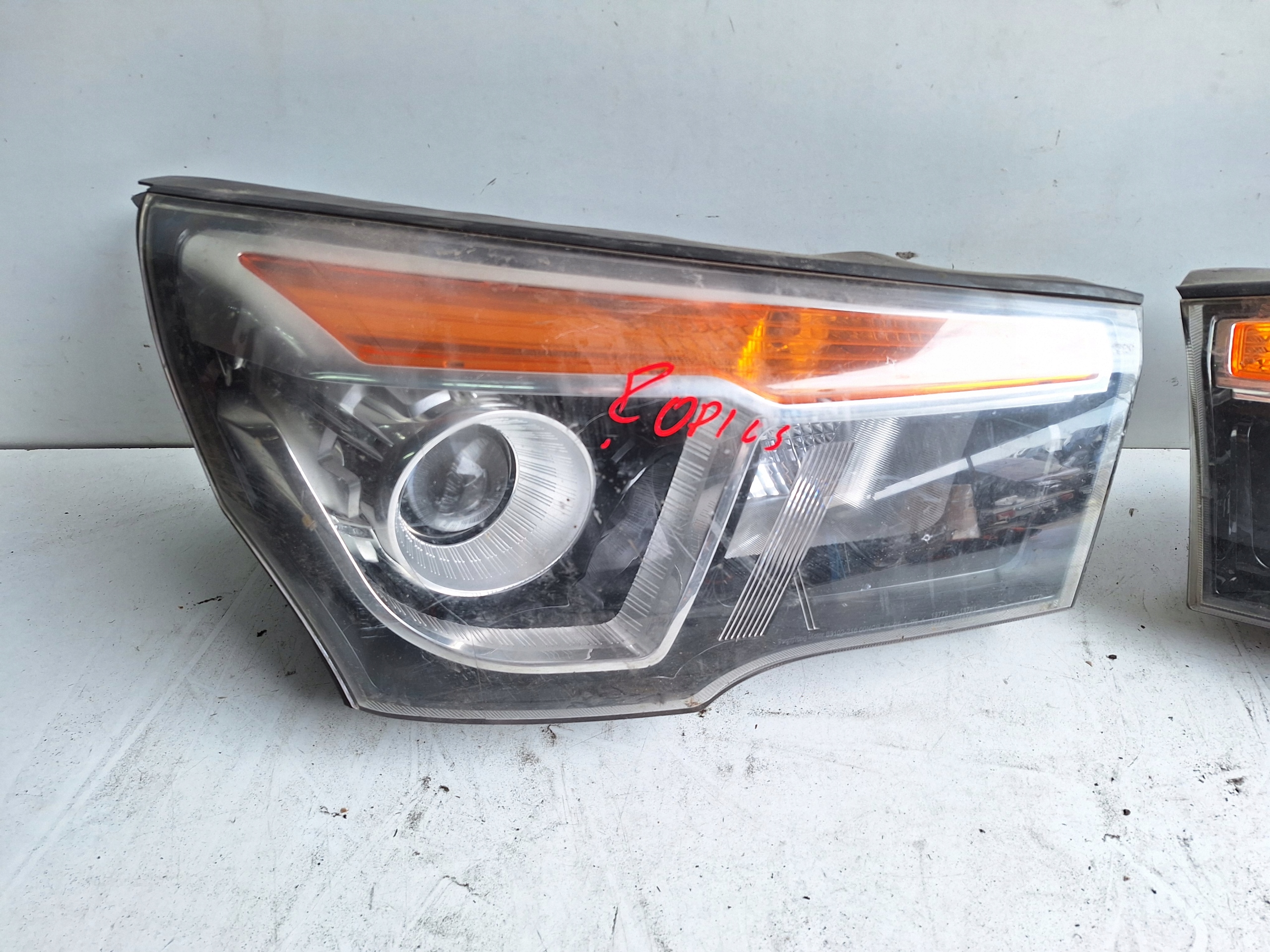 SSANGYONG RODIUS II 13-> light left UK