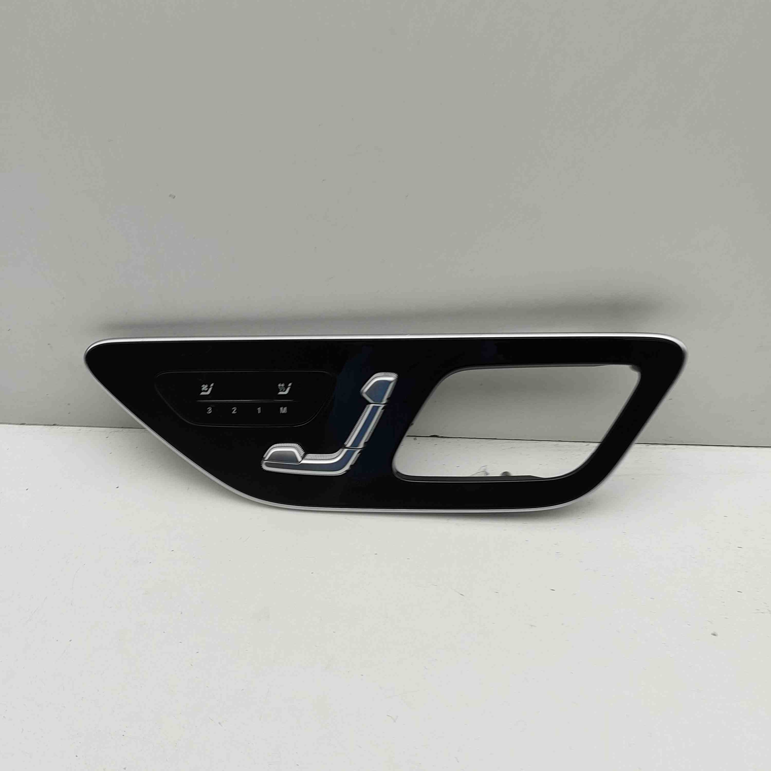 mercedes-benz C W206 2024 правая Сторона бочки / обшивка двери передней