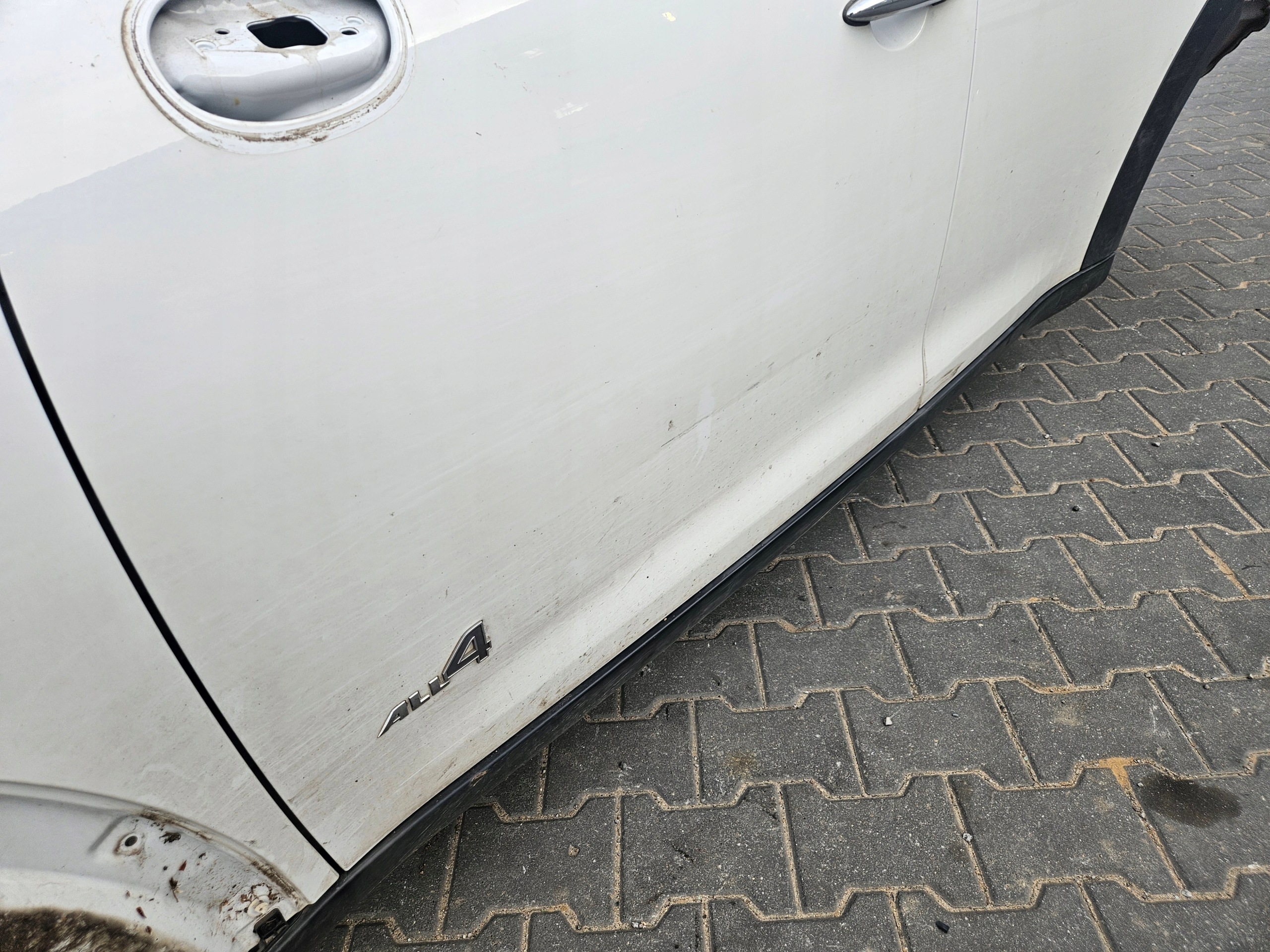 door front left MINI COUNTRYMAN R60 code B15