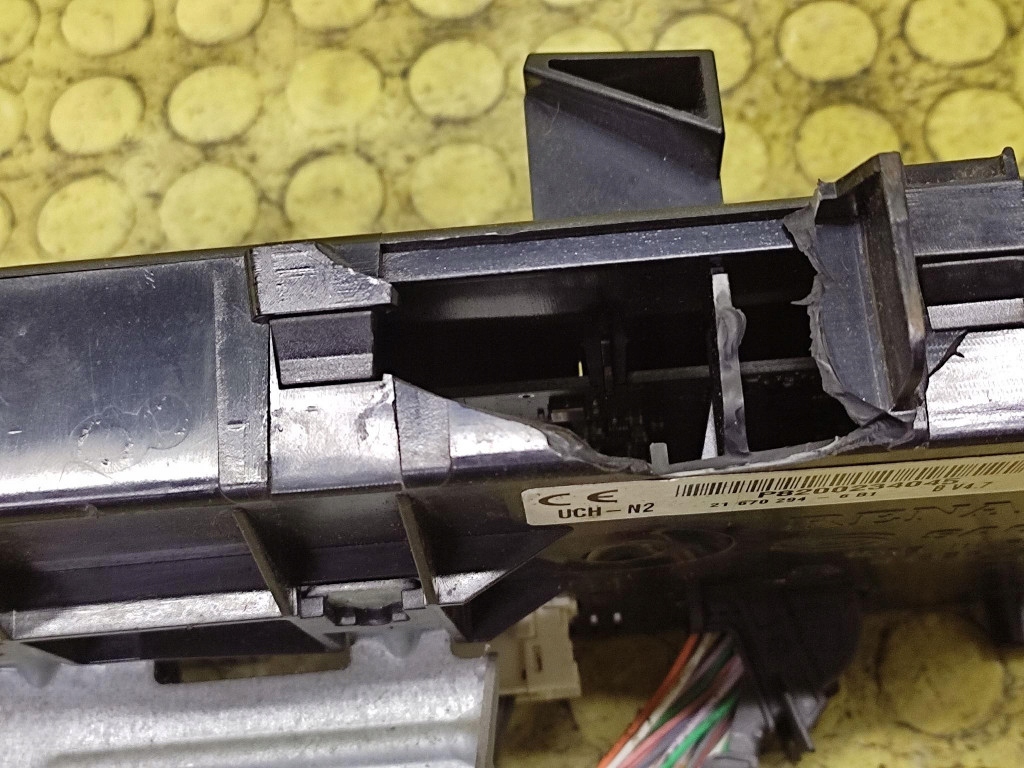 RENAULT CLIO II module UCH-N2 P8200234045