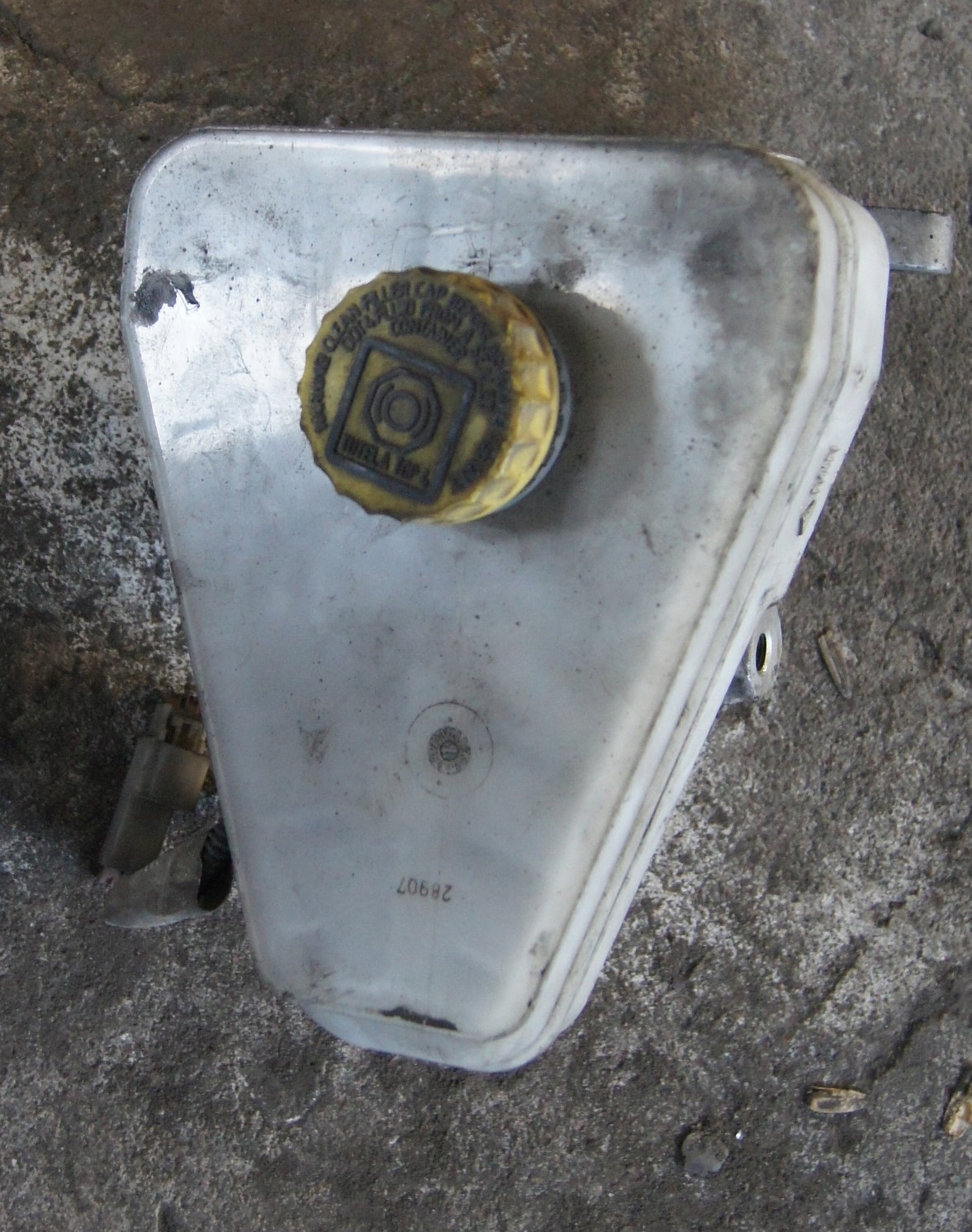 0204255550 - БАЧОК ТОРМОЗНОЙ ЖИДКОСТИ IVECO DAILY 65C-70C