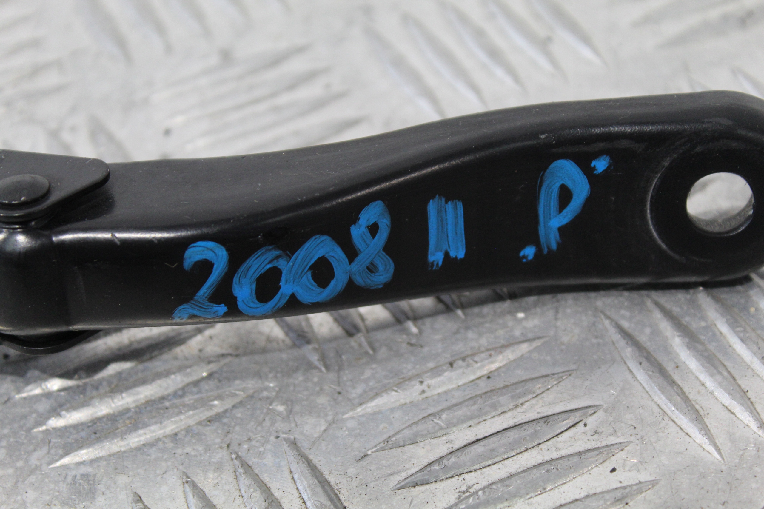 wiper arm right PEUGEOT 2008 II 2
