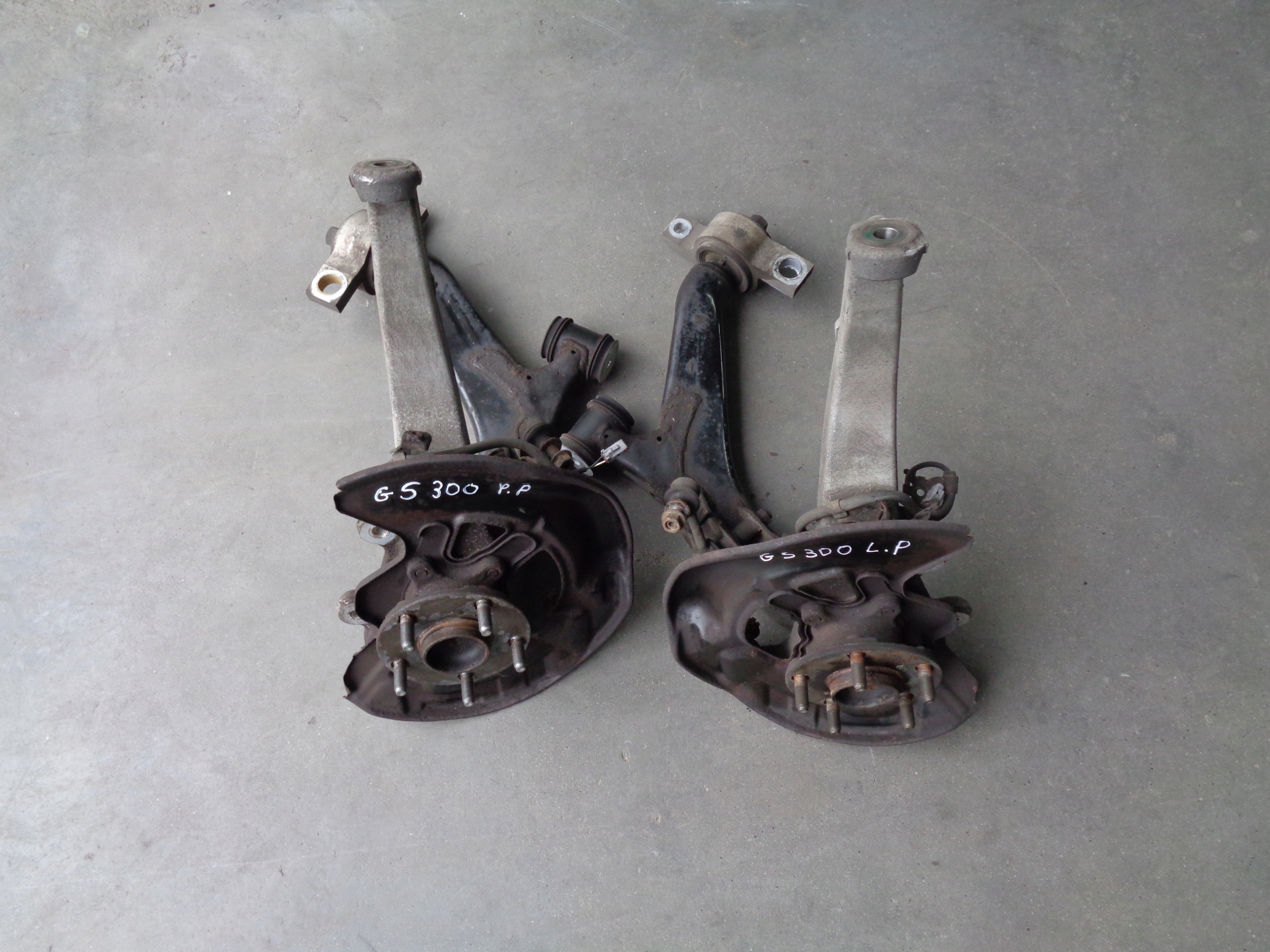 swing arm front left right LEXUS GS III 300 GS300