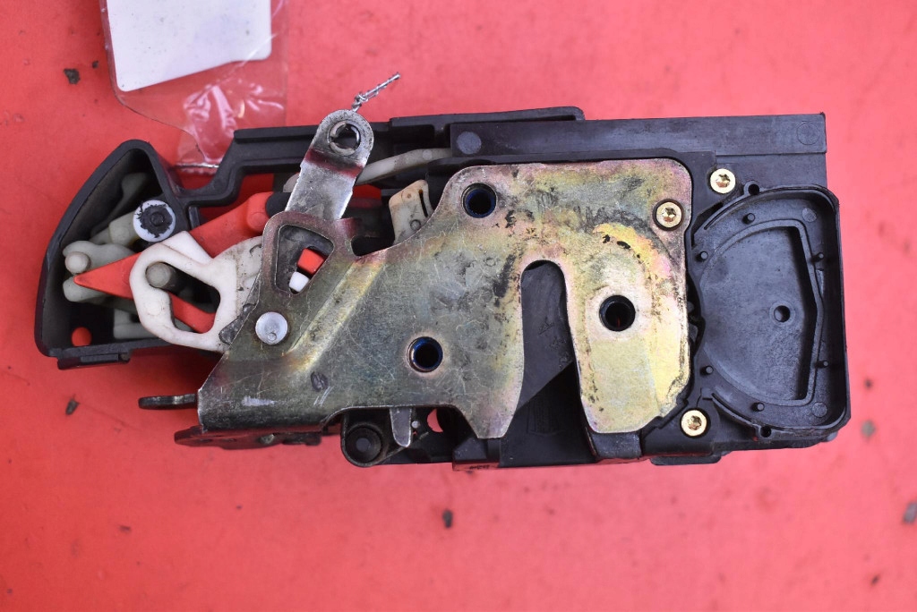 lock door left front front EU 16637561 OPEL FRONTERA B 3D 98-04
