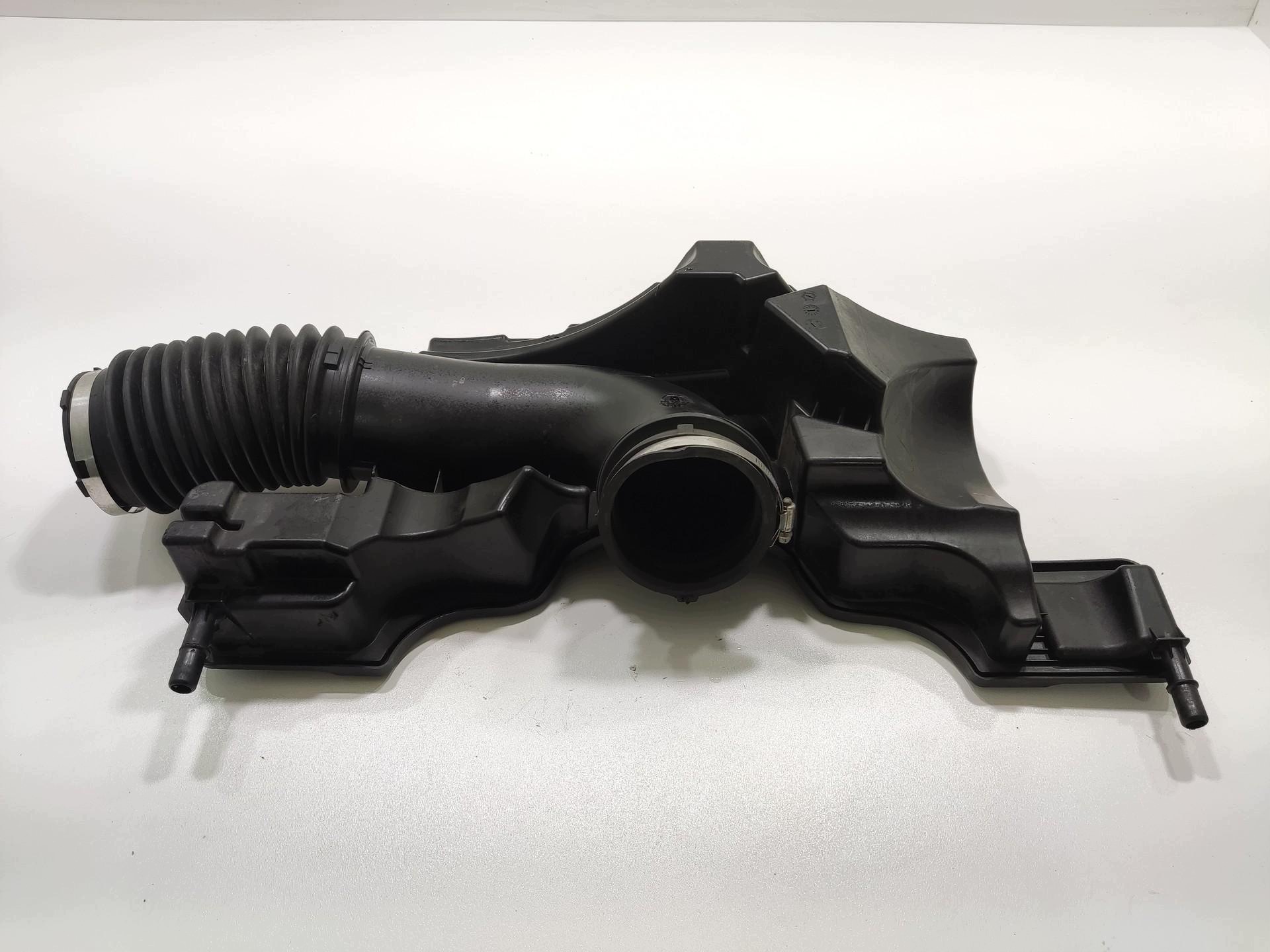 boîtier de filtre à air CADILLAC ESCALADE IV 6.2 V8 2014-2020 20931028