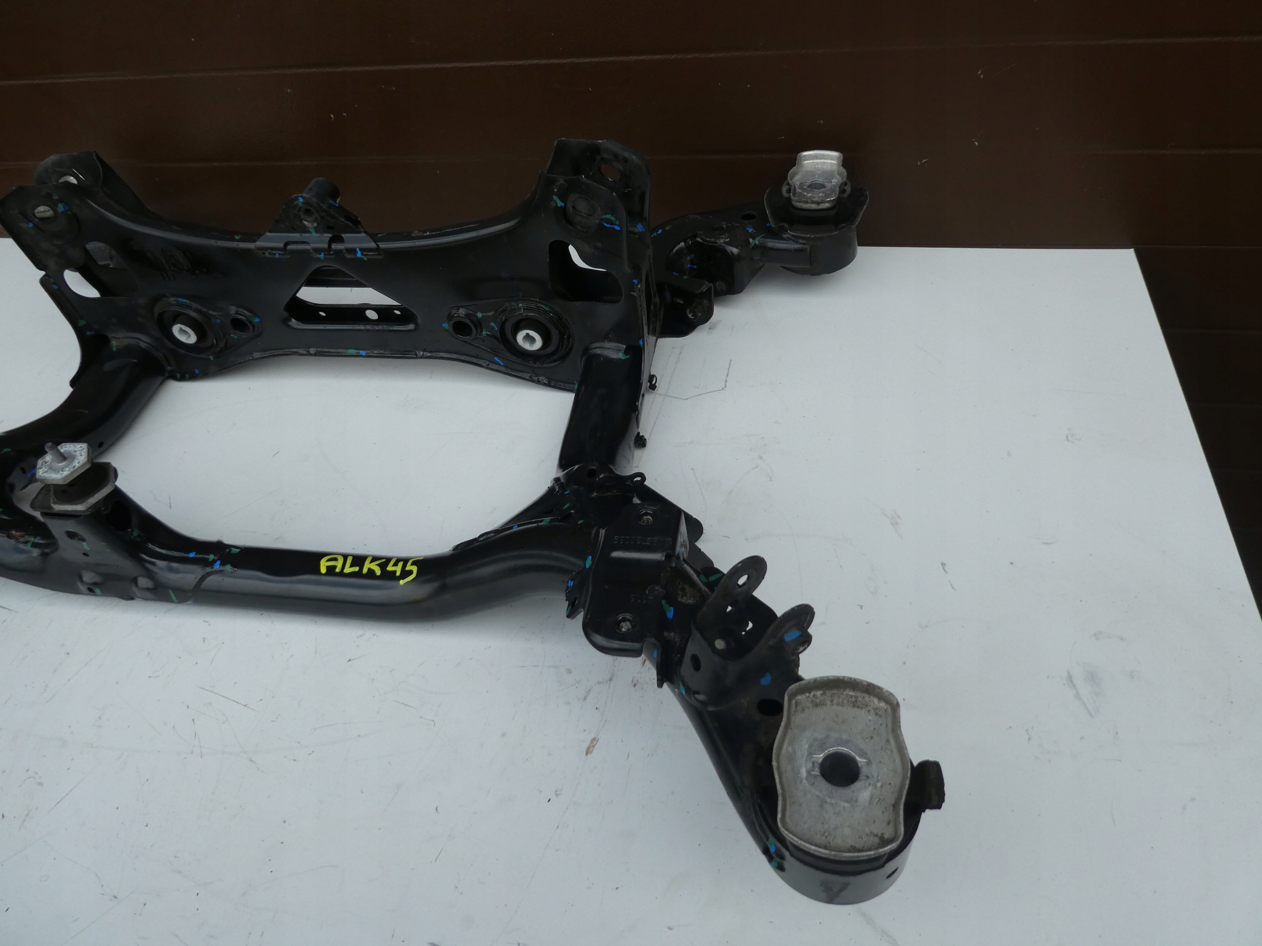 AUDI Q7 4M subframe axle beam rear part 4M0505235