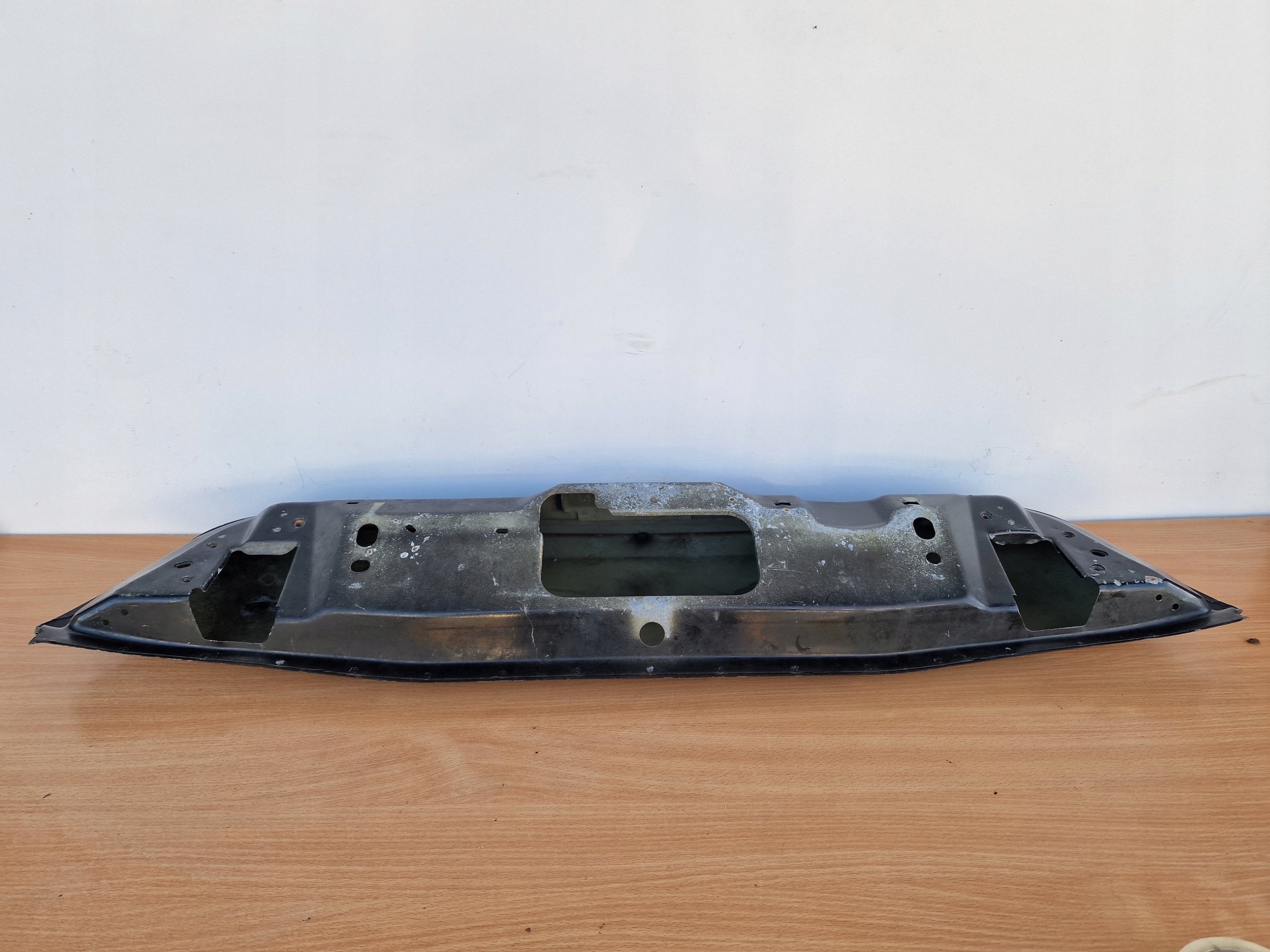 PEUGEOT 207 CC CABRIO boot door BURTA lower cap