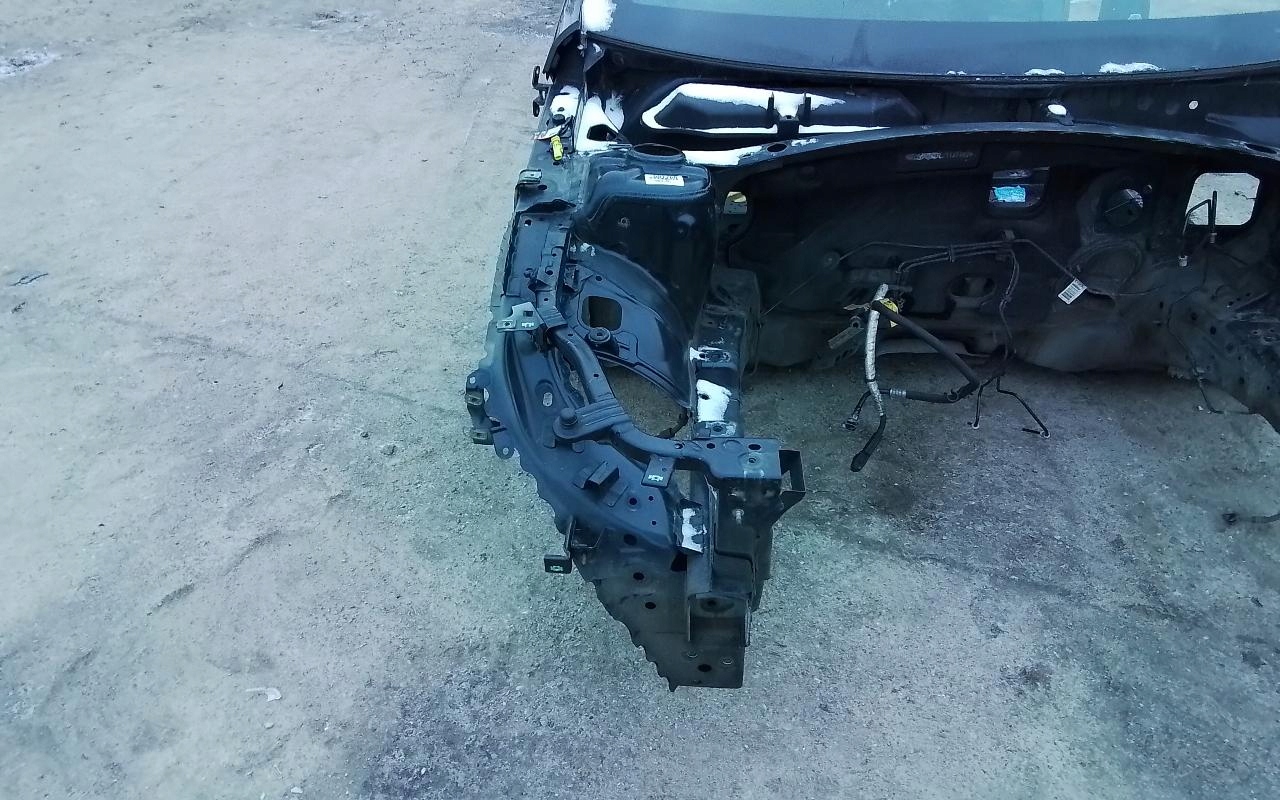 INSIGNIA II B ĆWIARTKA PODŁUZNICA PRAWA Z22X