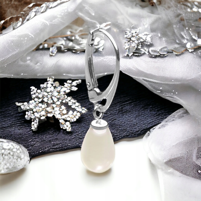 Srebrne kolczyki wiszące z białą perłą Marka Inna marka