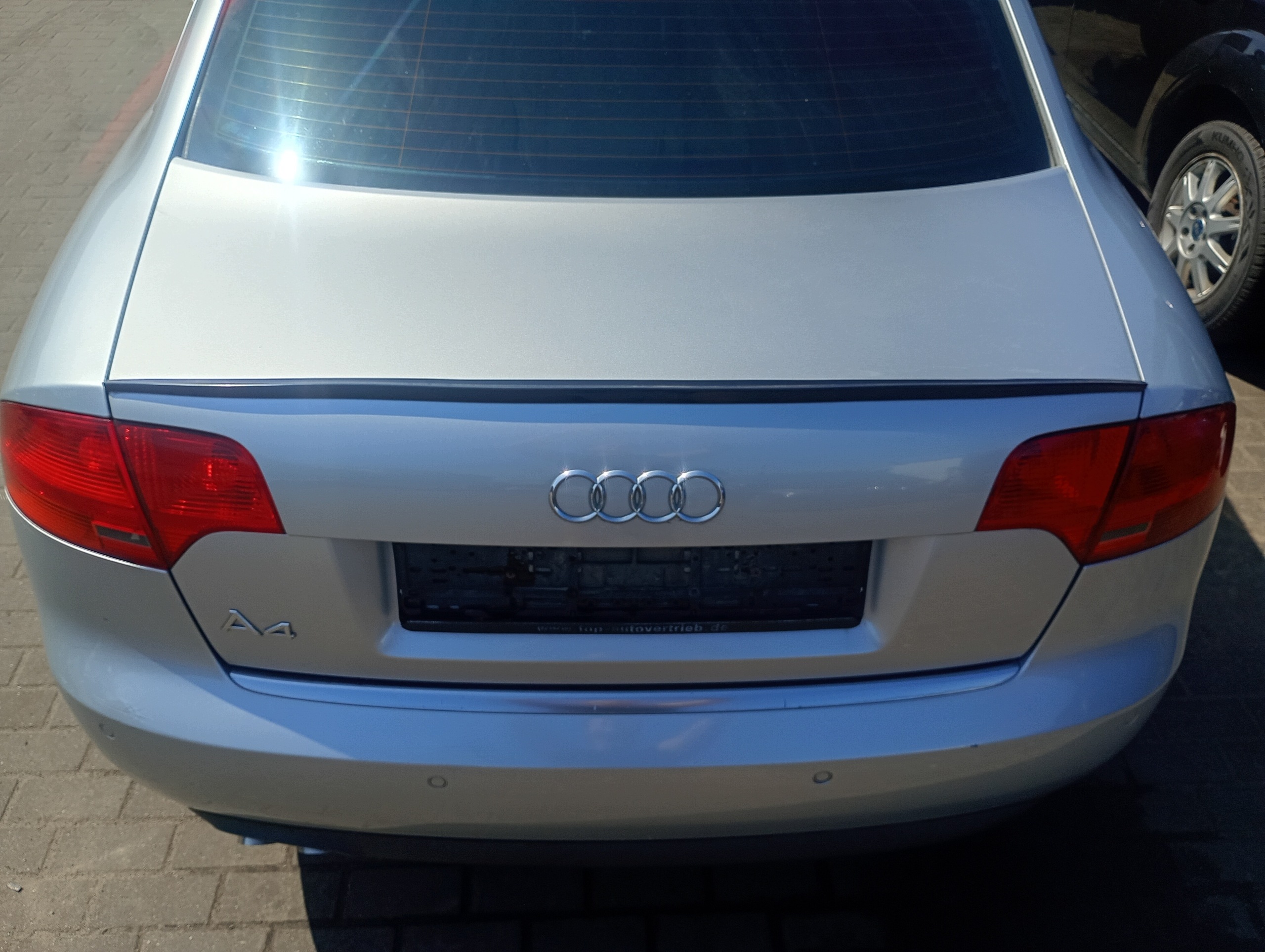 trunk door boot rear rear part Audi A4 B7 05-08 kod lakieru 5B5B