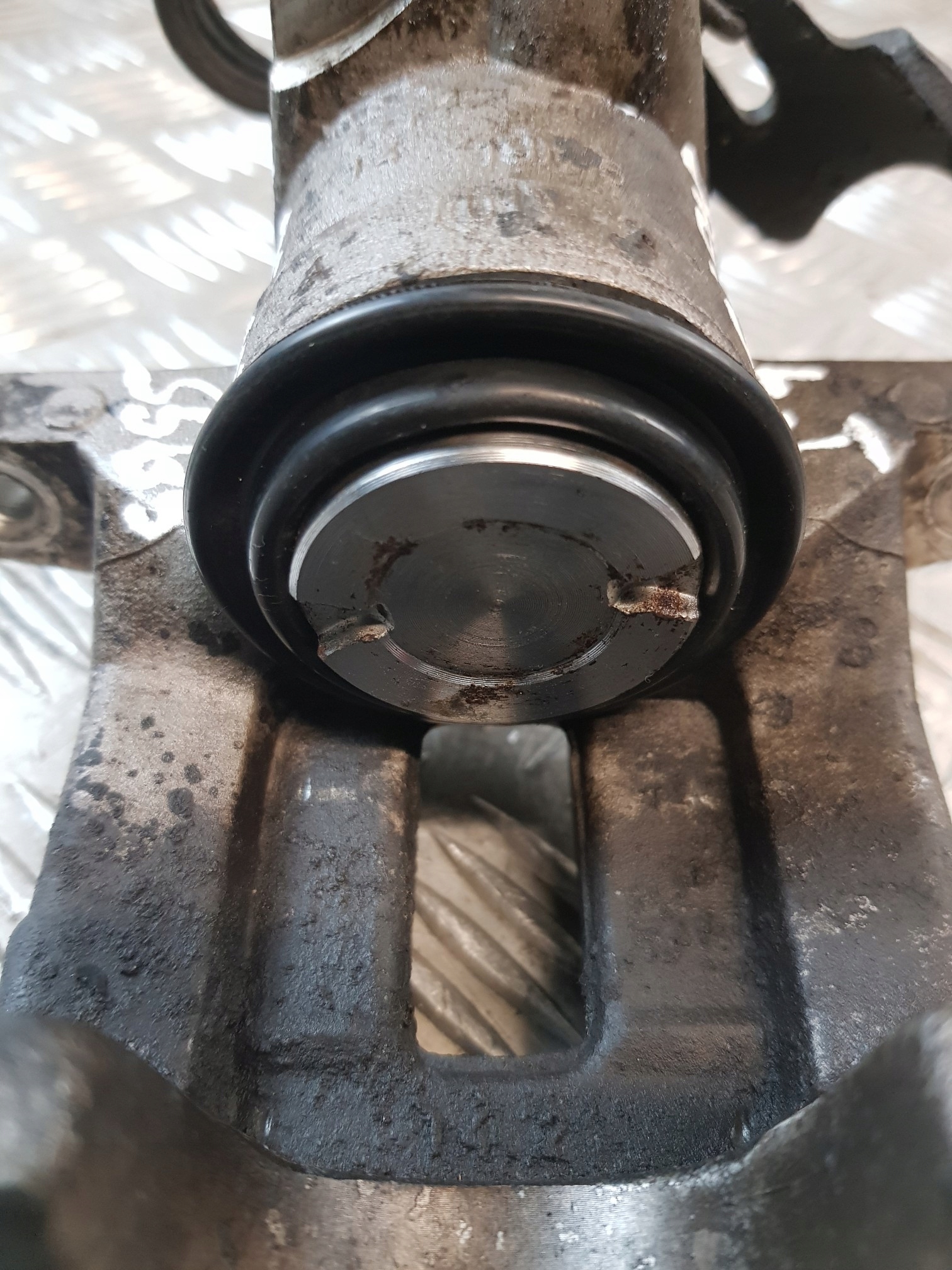 caliper brake left rear part AUDI A6 C5 2.5TDI 02R
