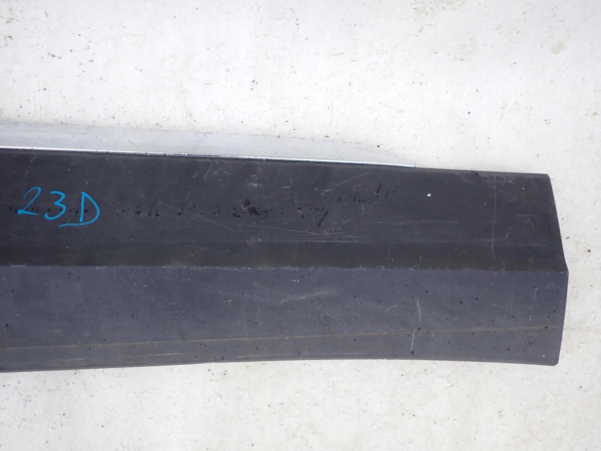 VW TIGUAN II 2 15-> moulding door right front