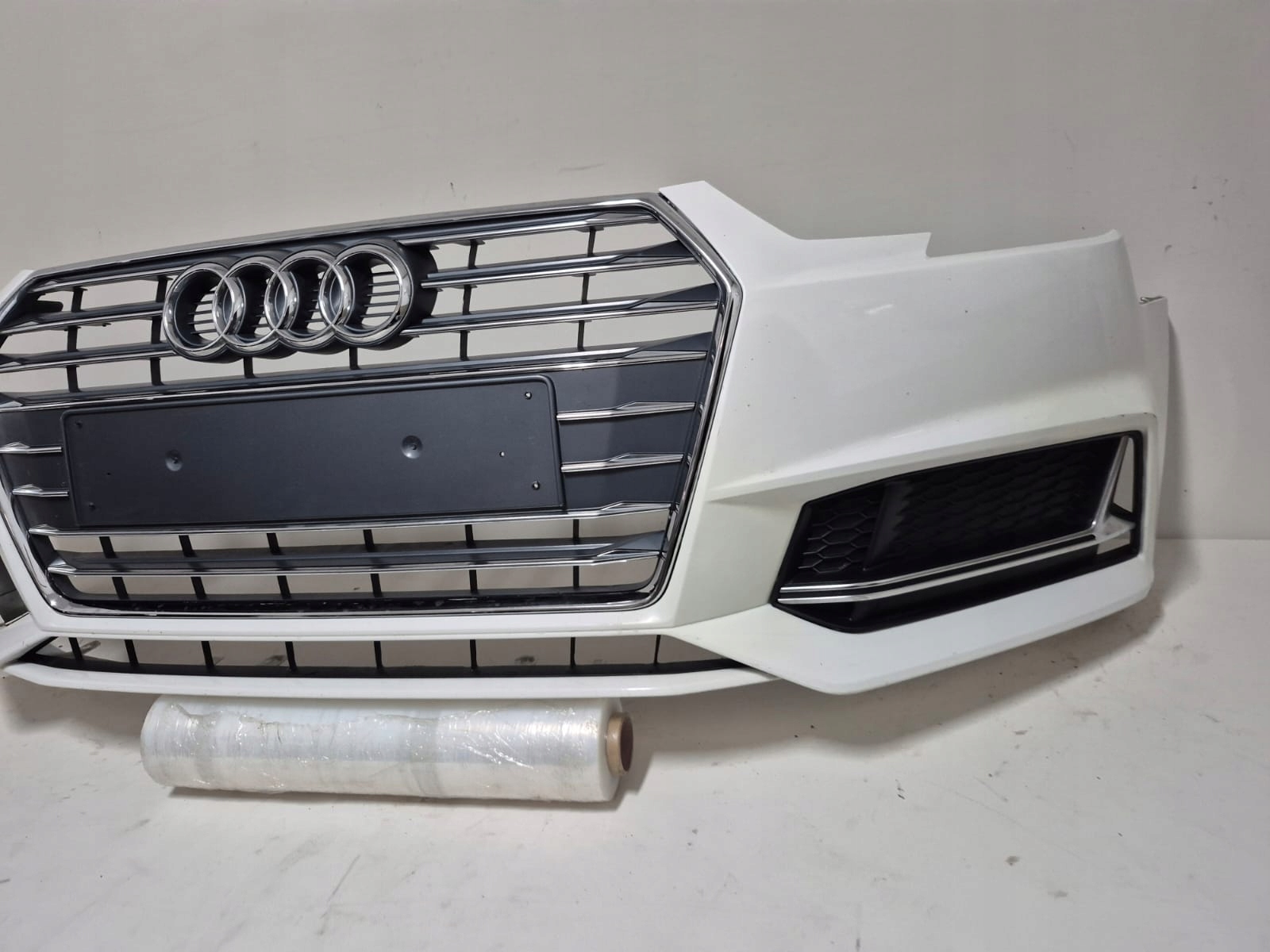 AUDI A4 8W B9 S-LINE 15- bumper front front grill without DZIUR 8W0807437F