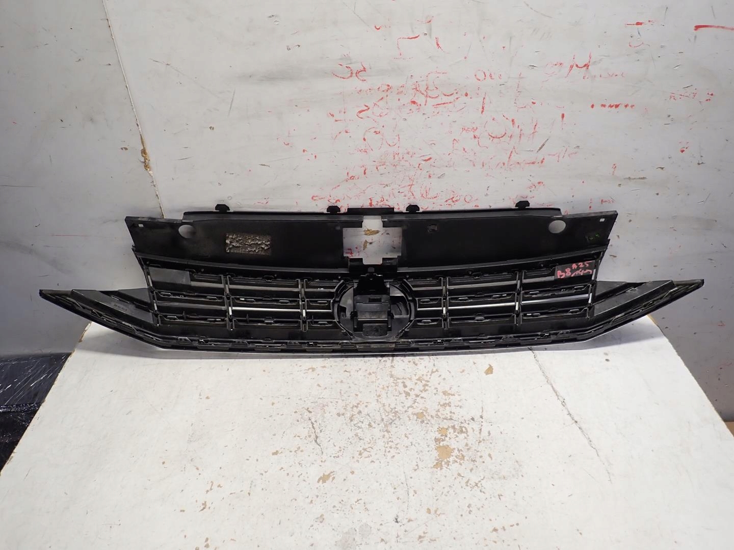grille VW PASSAT B8 LIFT 2019 3G0853651DJ