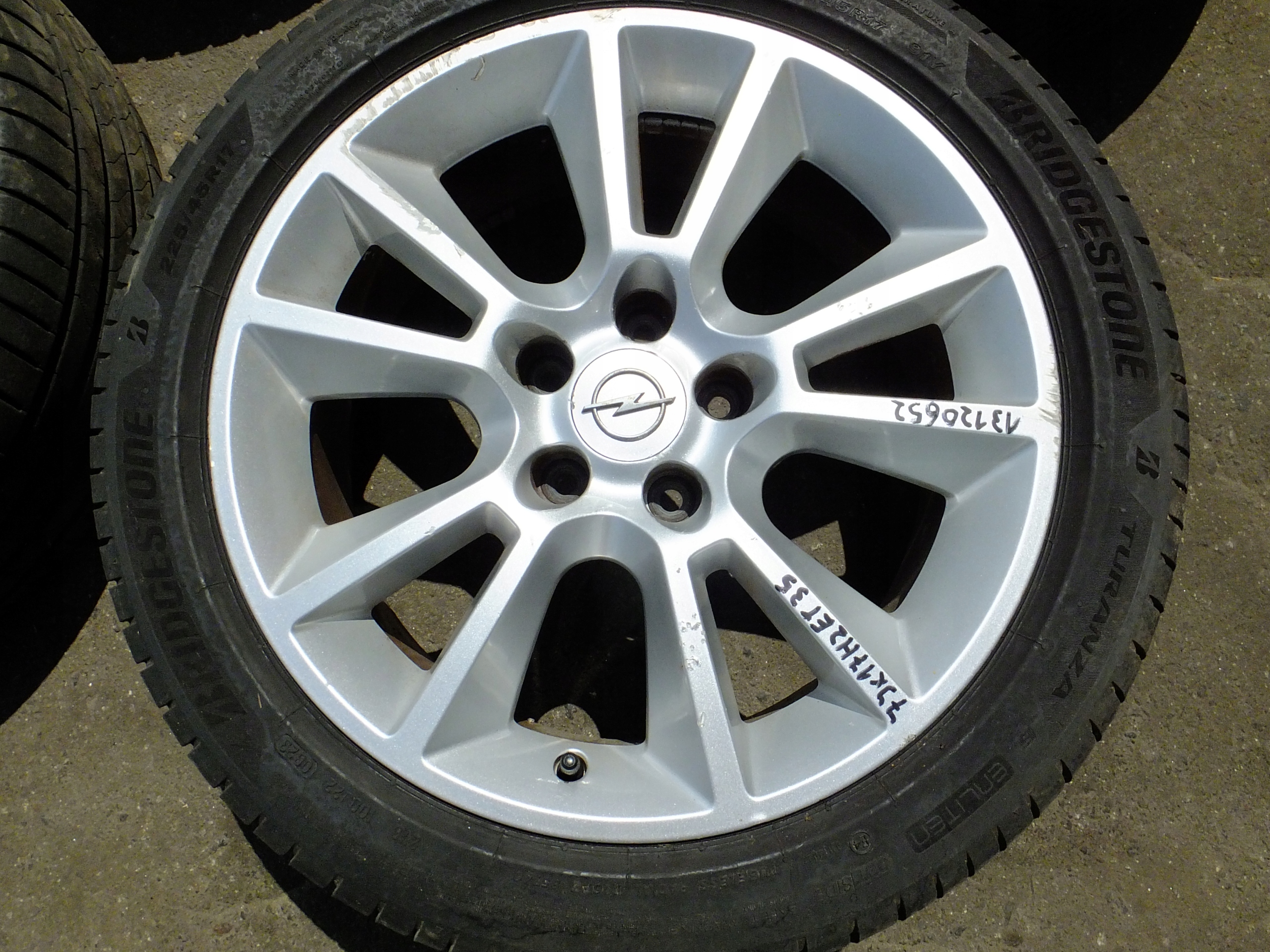 discs aluminium 17'' opel zafira b 13120652