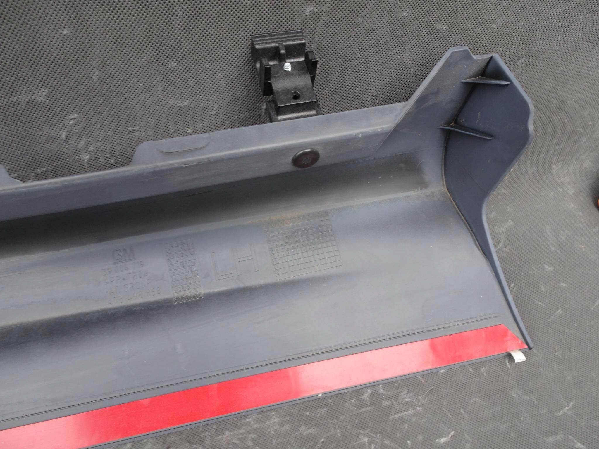 opel oe 39004719 молдинг порога