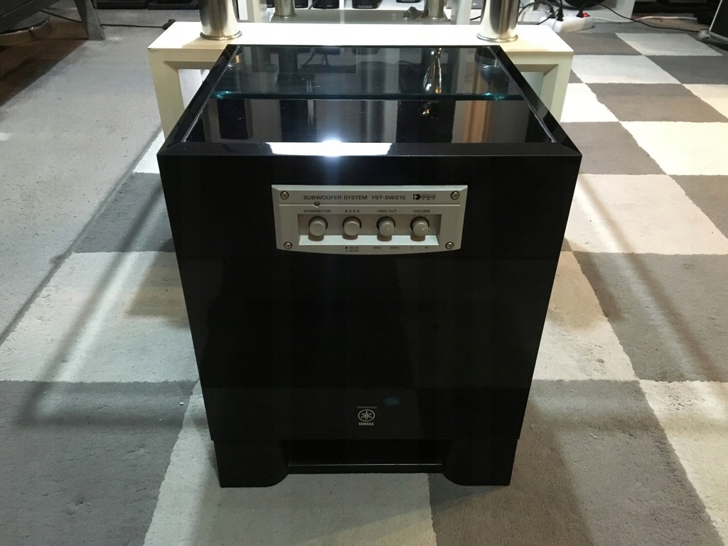 Hi-End Subwoofer YAMAHA YST-SW215 Black Piano 150W Model YST-SW215