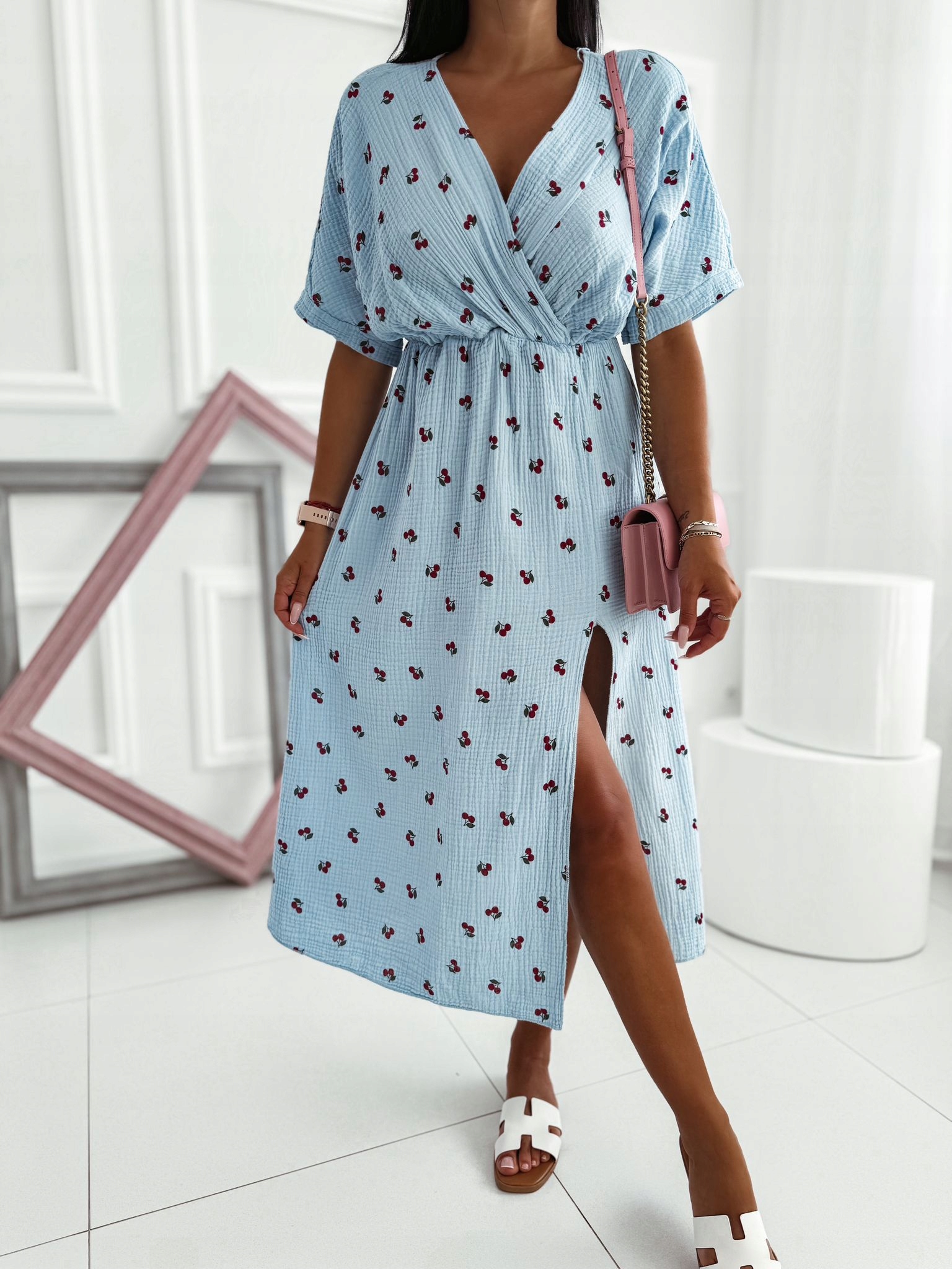 SUKIENKA MUŚLINOWA W KWIATY DŁUGA BAWEŁNA KOLORY Model SUKIENKA MUŚLINOWA W KWIATY DŁUGA BAWEŁNA KOLORY