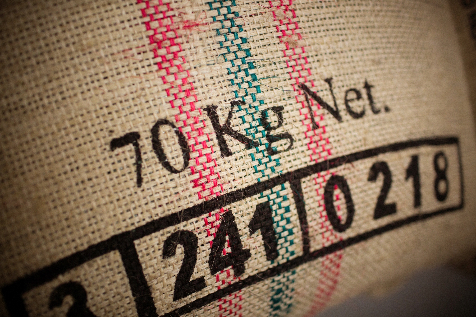 KAWA ZIARNISTA BRAZYLIA SPECIALTY 100%Arabica premium KAWA DO EKSPRESSU 1kg Marka Blue Drop Coffee Roasters