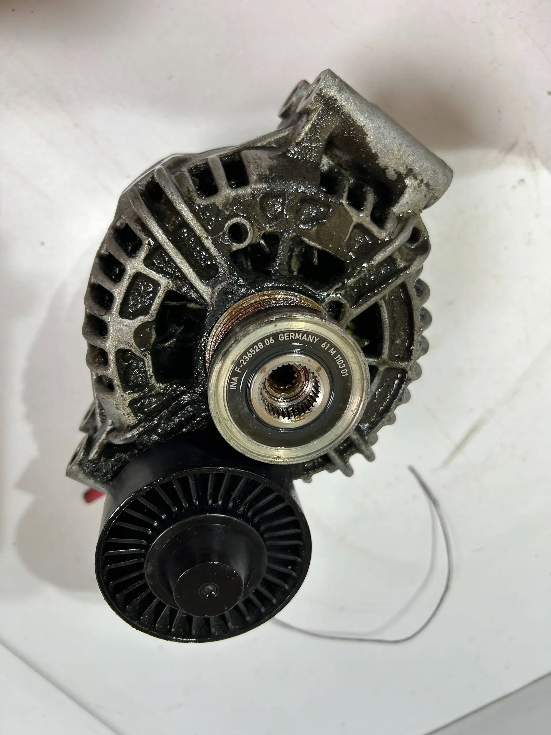 Alternateur Complet BMW 3 E90 E91 330i