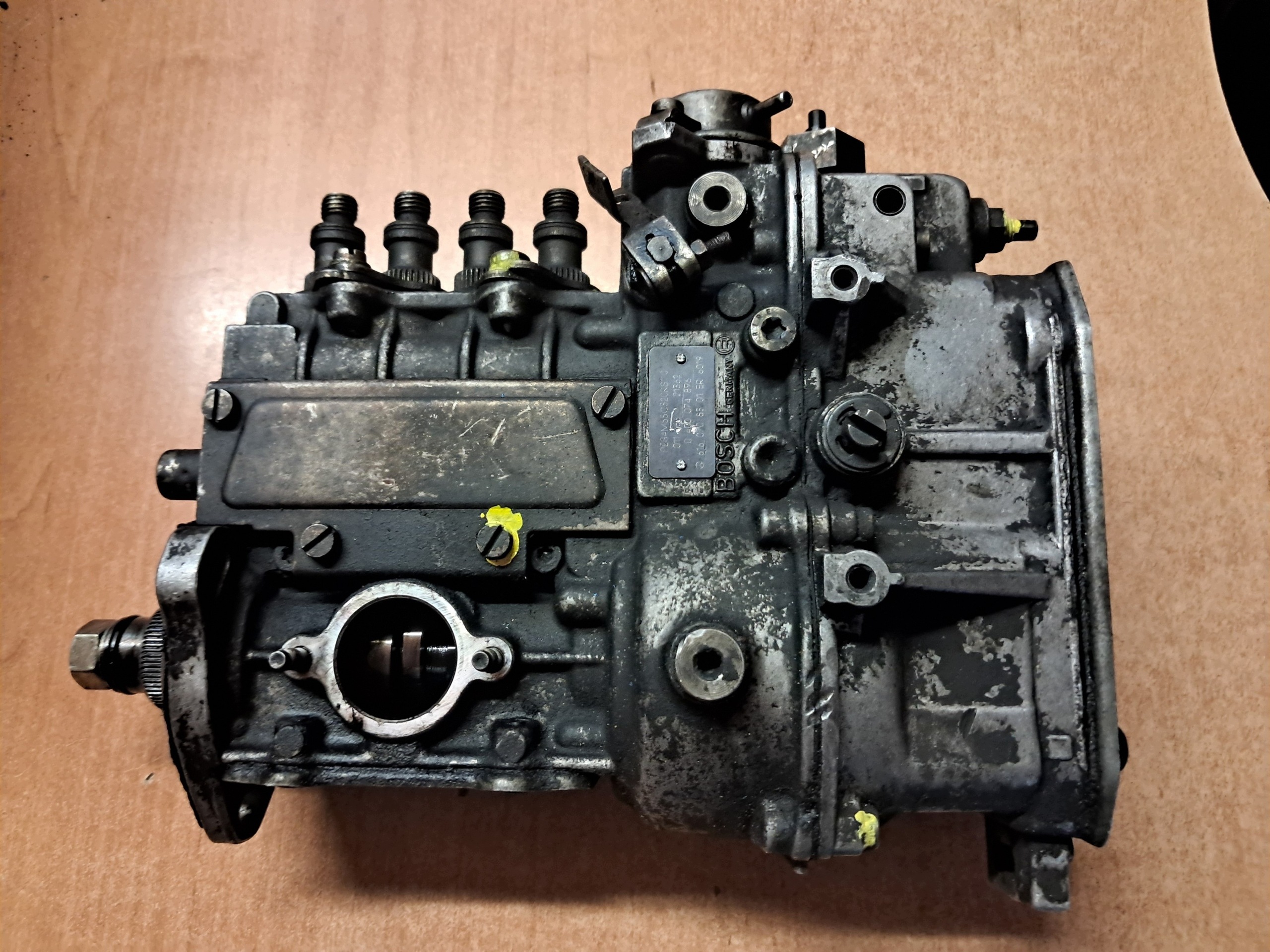 Einspritzpumpe MERCEDES MB100 W631 2,4D 6160708301