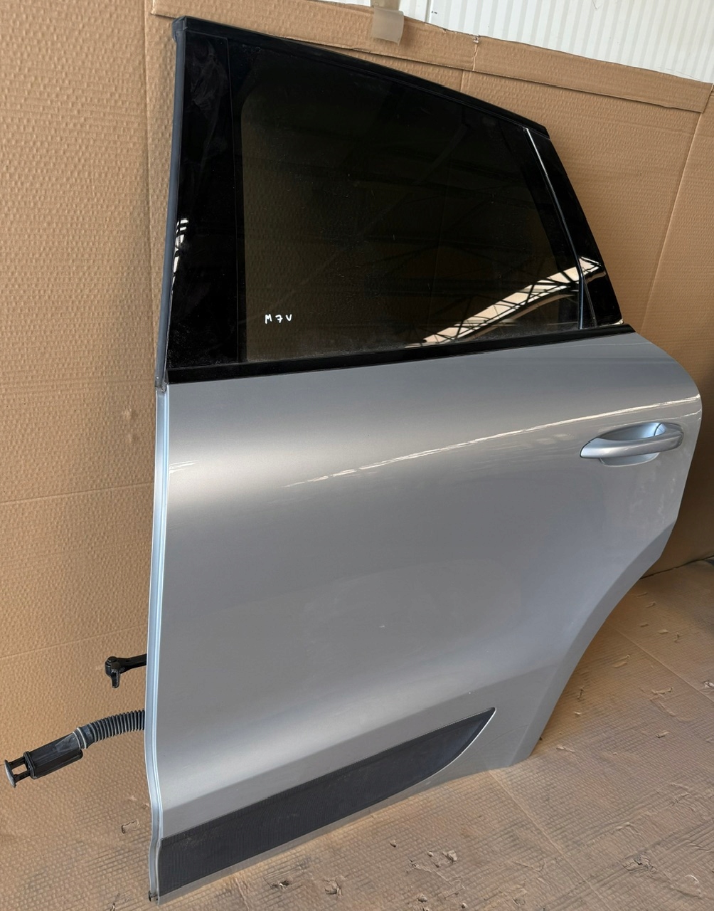 IDEALNE Tür heck hinten links PORSCHE MACAN Farbe M7U 1
