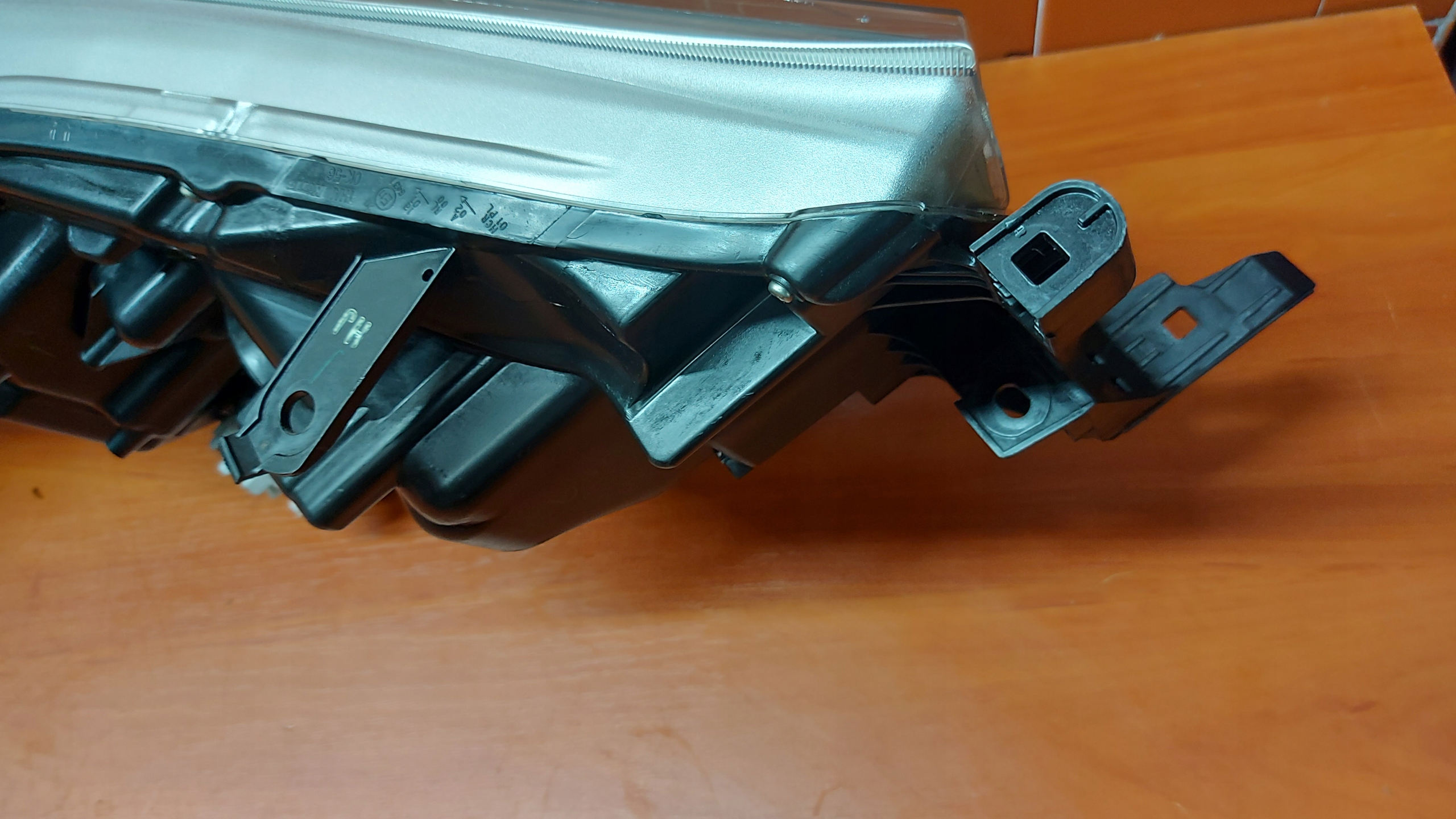 REFLEKTOR light left left front TOYOTA HILUX VIII 15-20