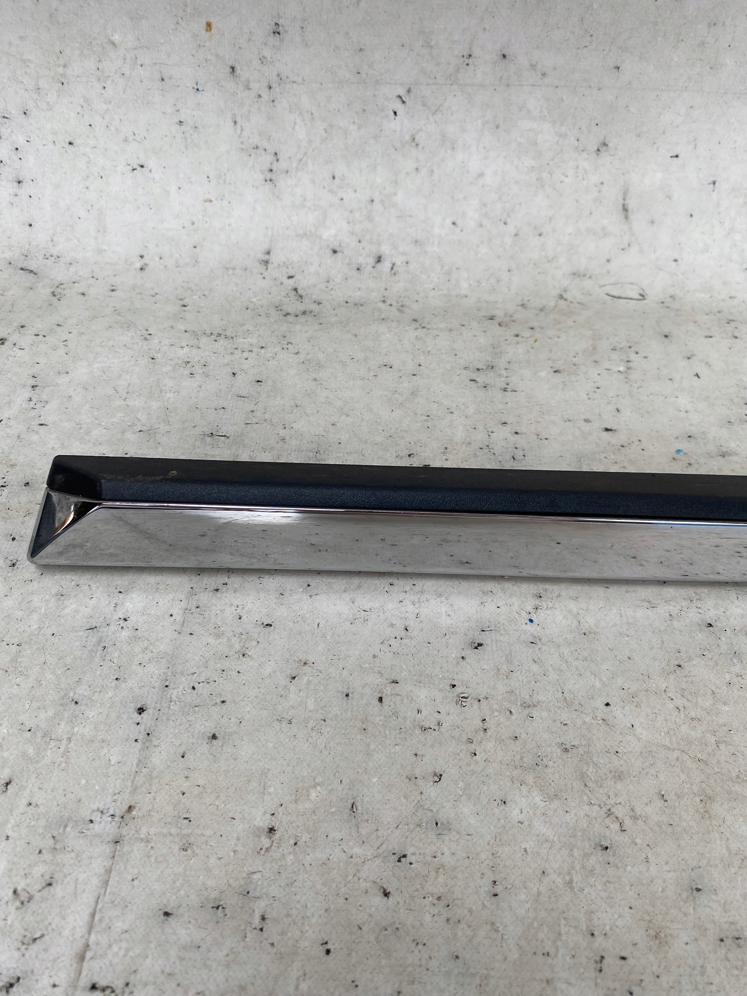 VOLVO V90 S90 II 2 16- moulding door right front front CHROM 31440101