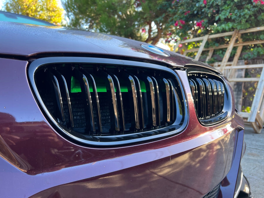 NERKI GRILL BMW E90 08-11 PODWÓJNE CZARNY POŁYSK Stan opakowania oryginalne