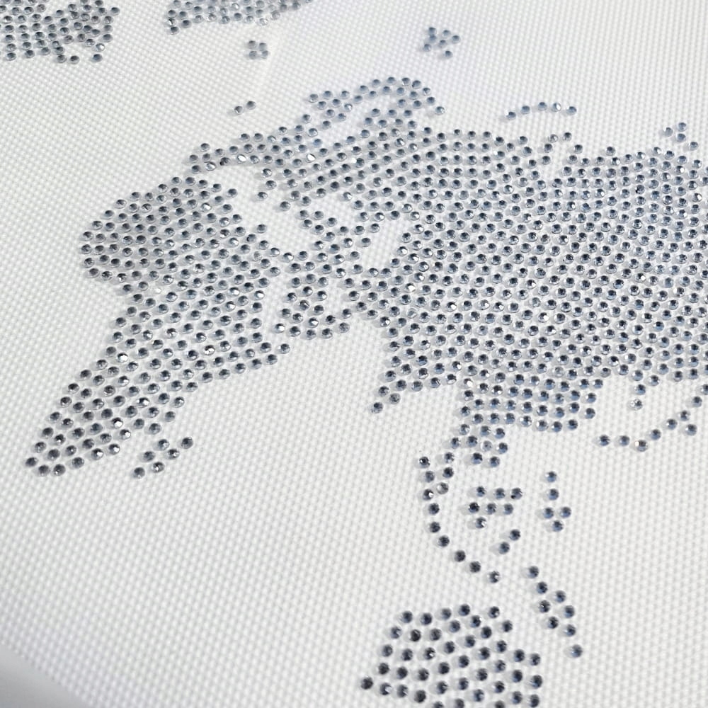 Naprasowanka na odzież z cyrkoniami - Mapa świata 25 x 13,4 cm Marka inny