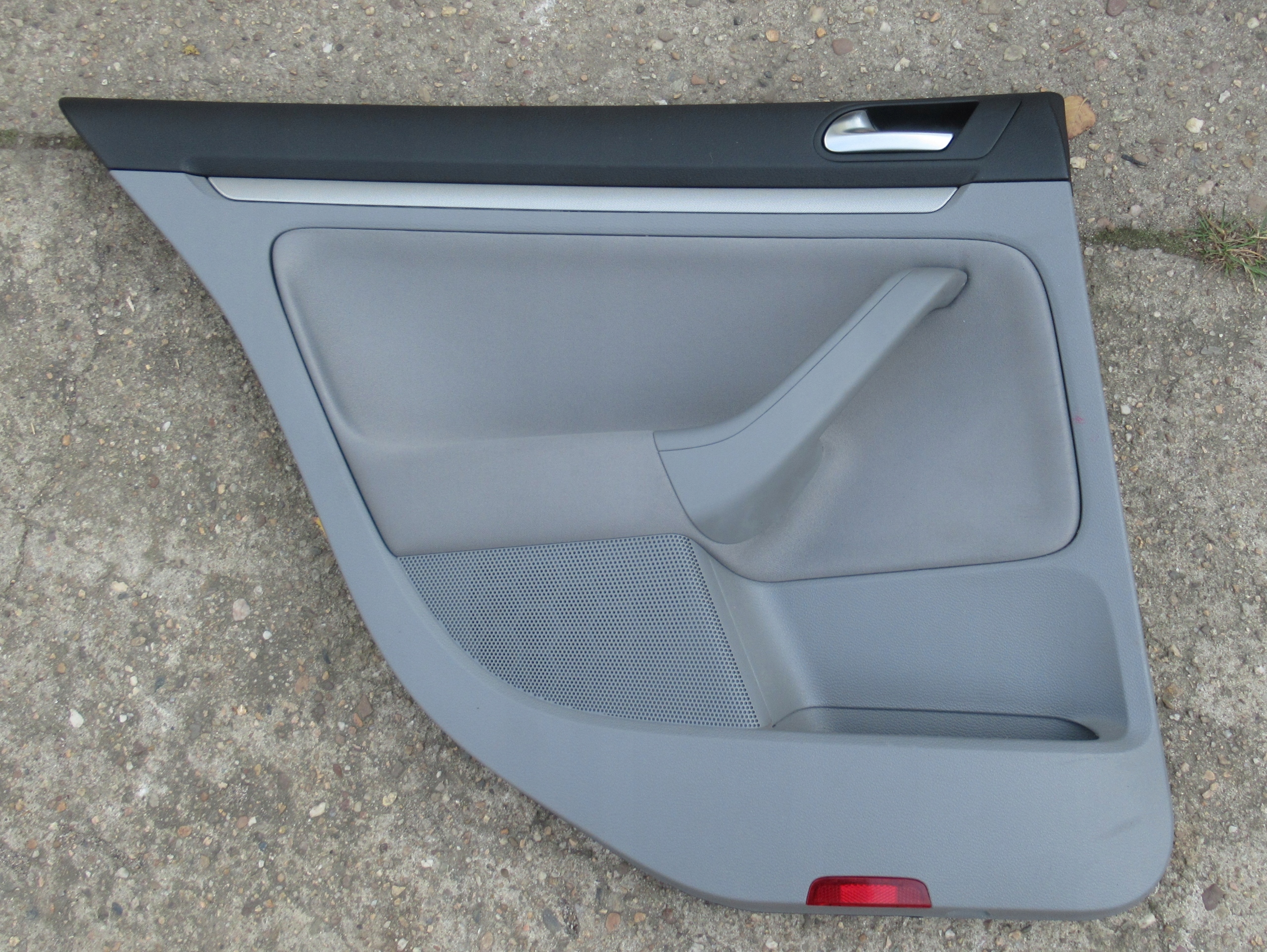VW JETTA 07R upholstery side door left rear part