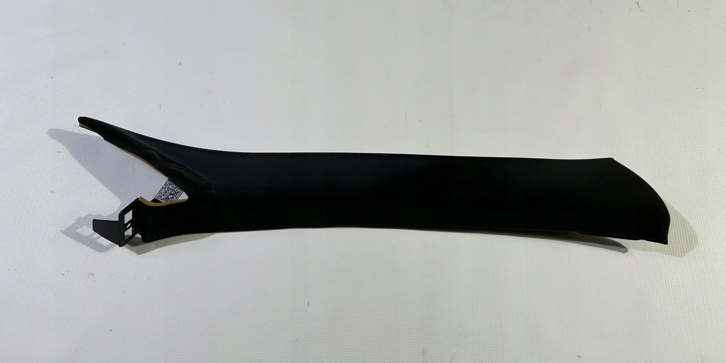 side cover panel slupka A right right Maserati Ghibli M157 2013
