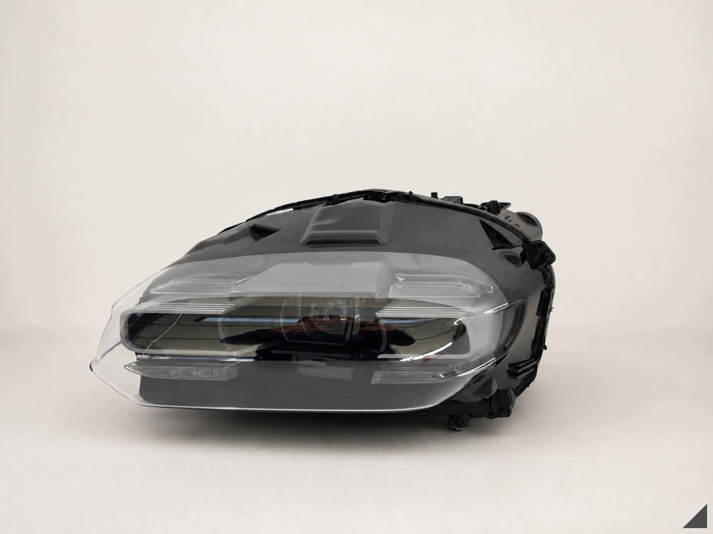 PORSCHE TAYCAN 9J1 19-24 light FULL LED MATRIX PDLS+ left front EUROPA