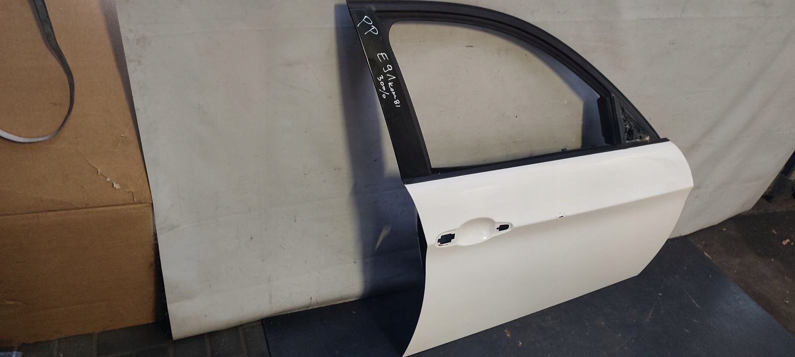 dveře předek přední pravé BMW E91 LIFT APLINEWEISS 300