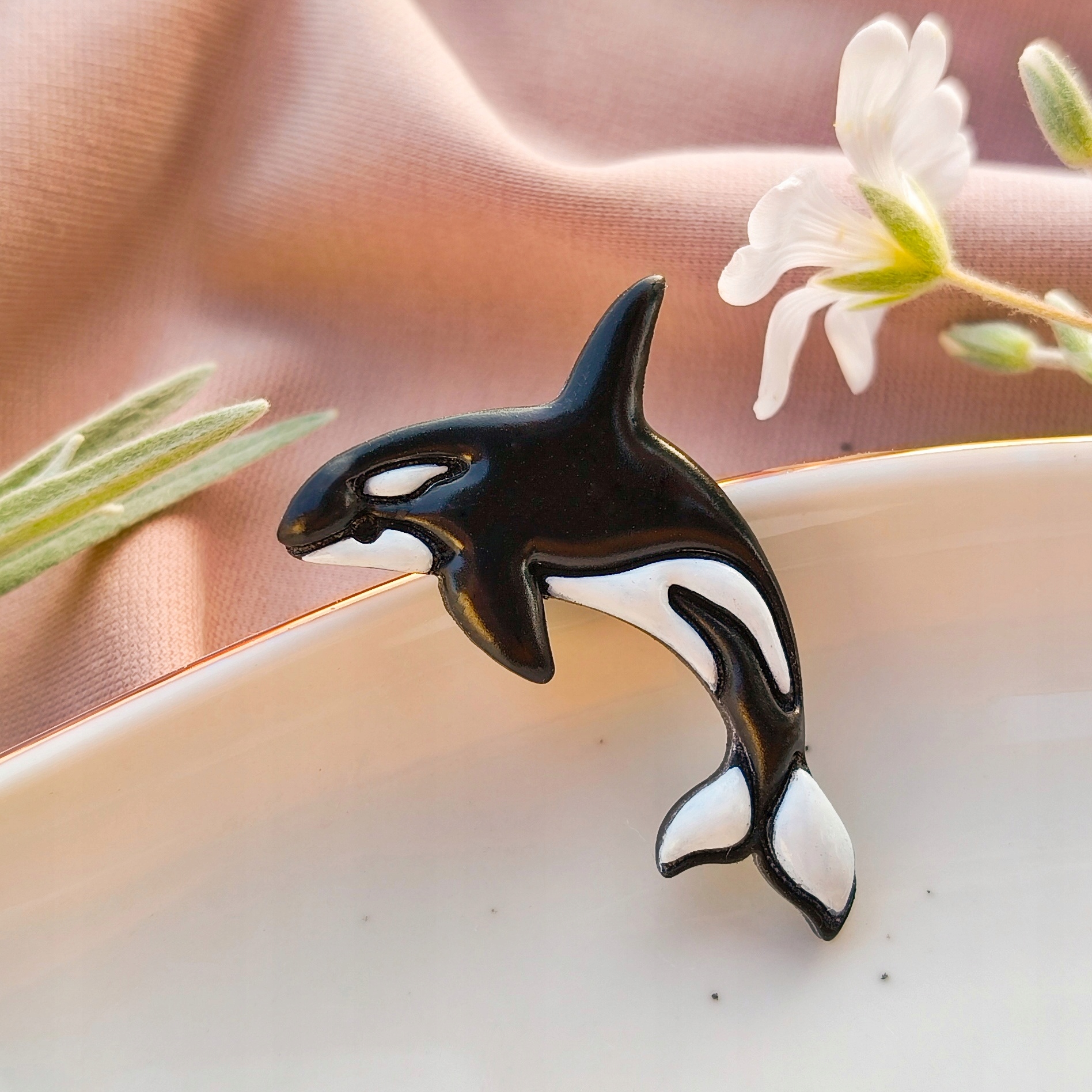 Pin orka, šperky s motivem orby pro milovníky přírody, mořského klimatu