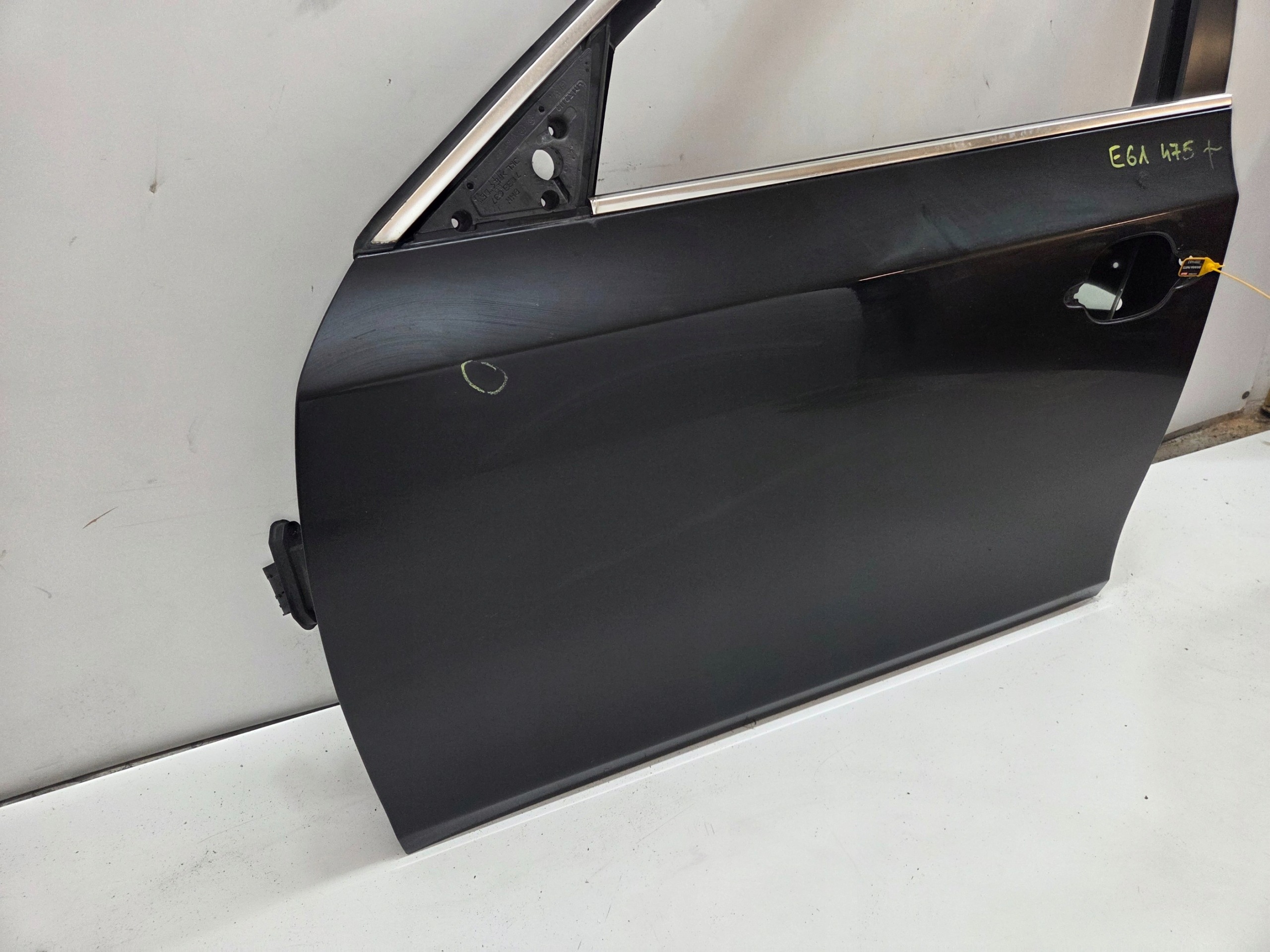 dveře levý předek BMW E60 E61 BLACK SAPPHIRE EUROPA