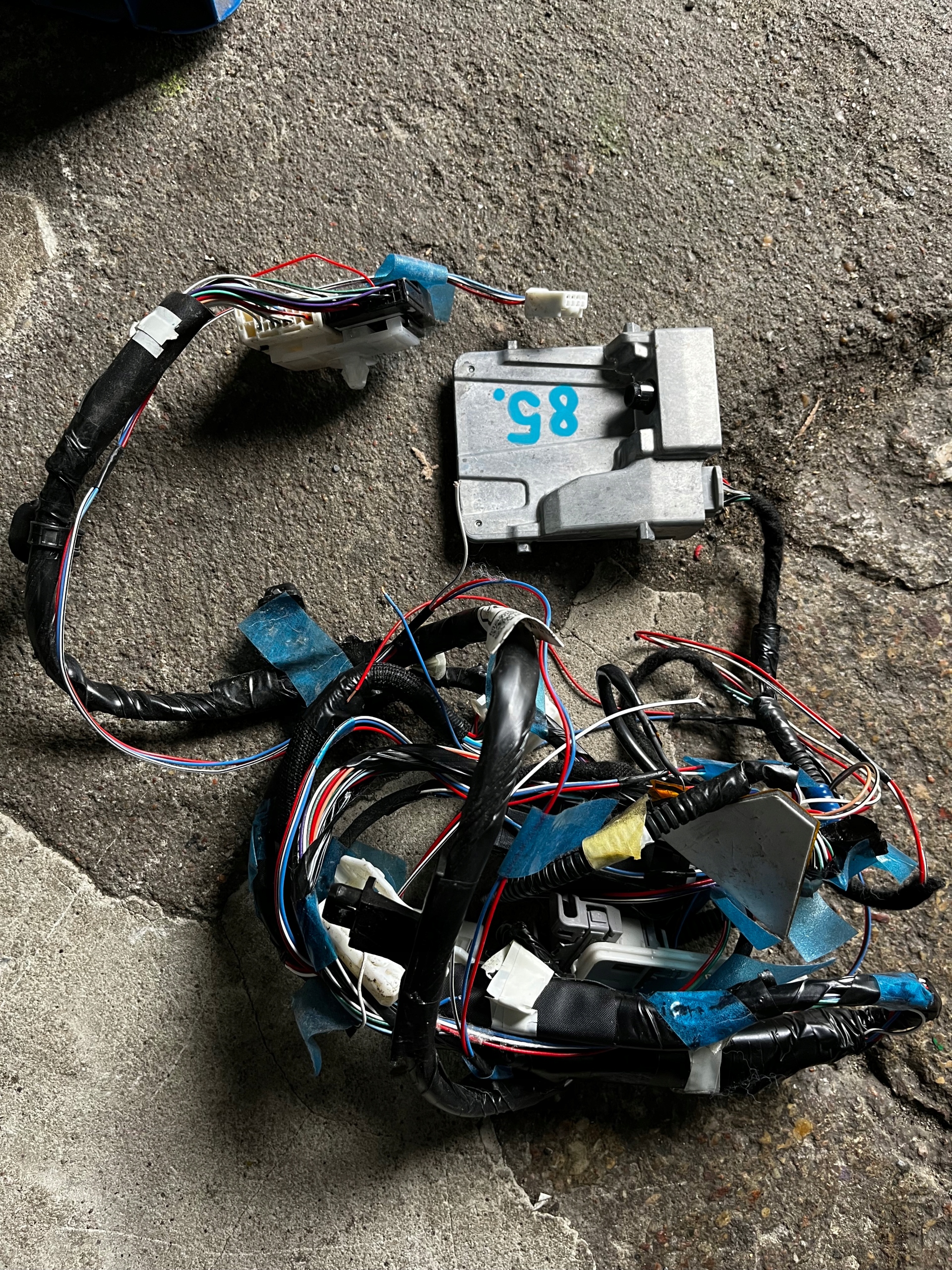 85 TOYATA COROLLA E21 KAMERA WIĄZKA 8646C-12010