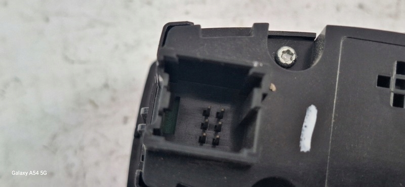 Pulsante interruttore luci FORD FOCUS II 10093012