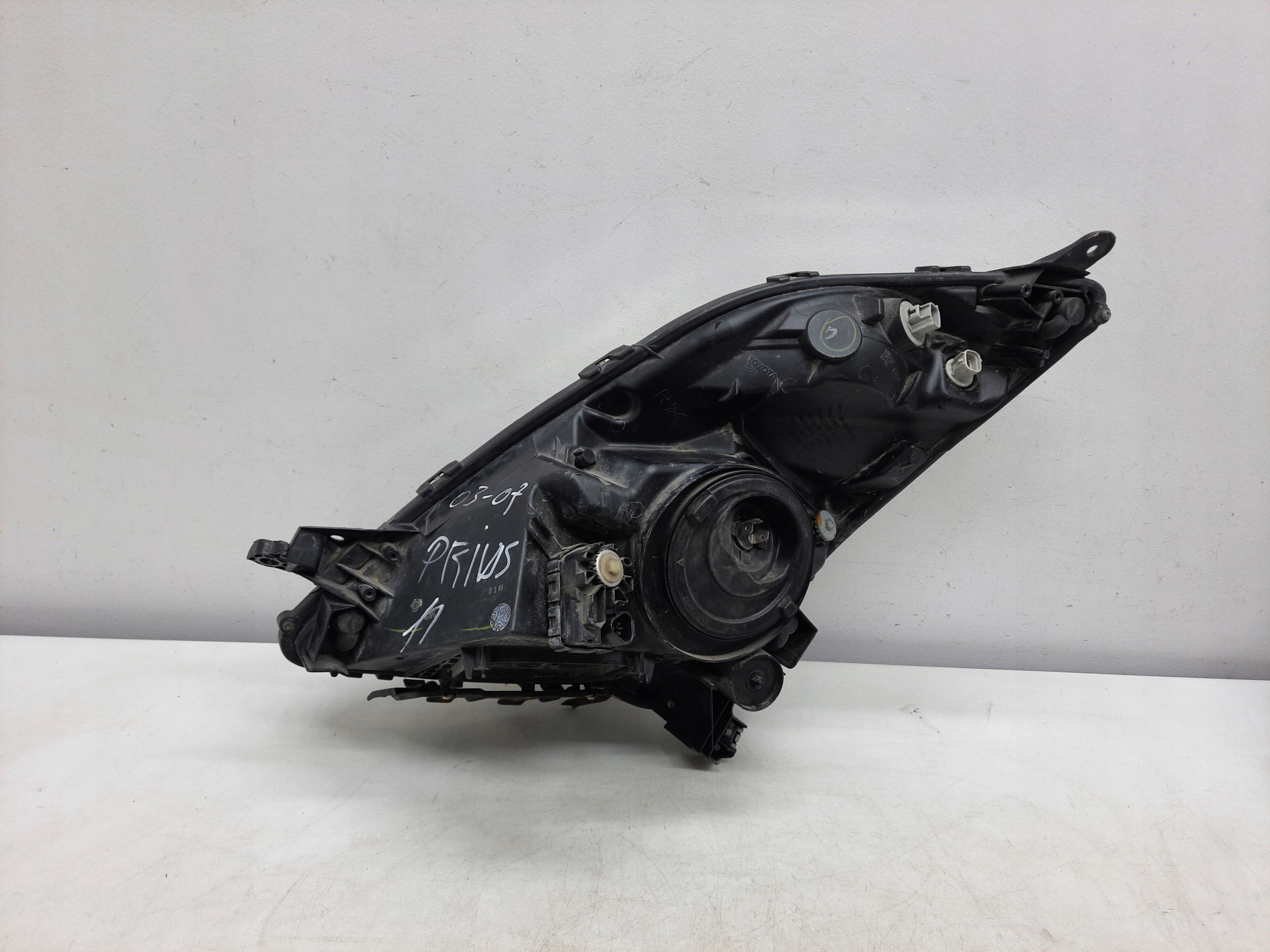 TOYOTA PRIUS 2 II 03-09 light REFLEKTOR right front original EUROPA