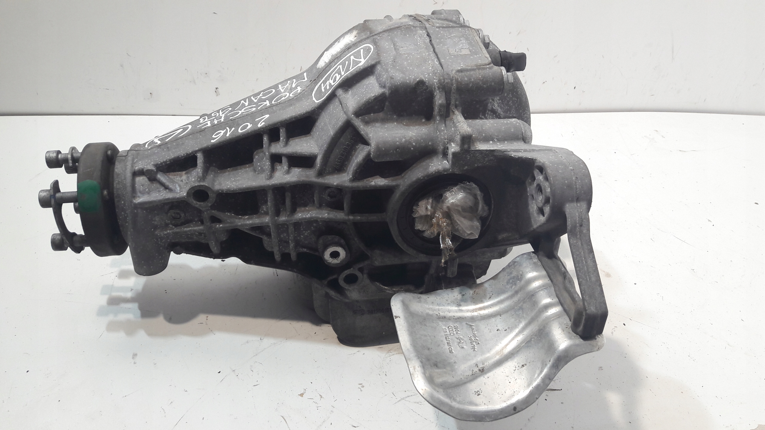 PORSCHE MACAN 95B 2016R Differential hinten Differential heck