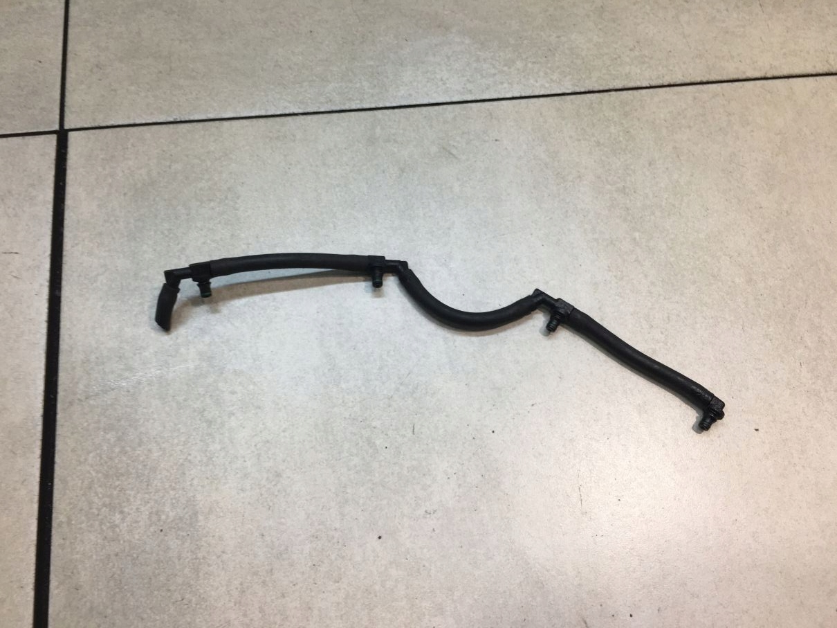 патрубок переливной CITROEN C5 и 2.0