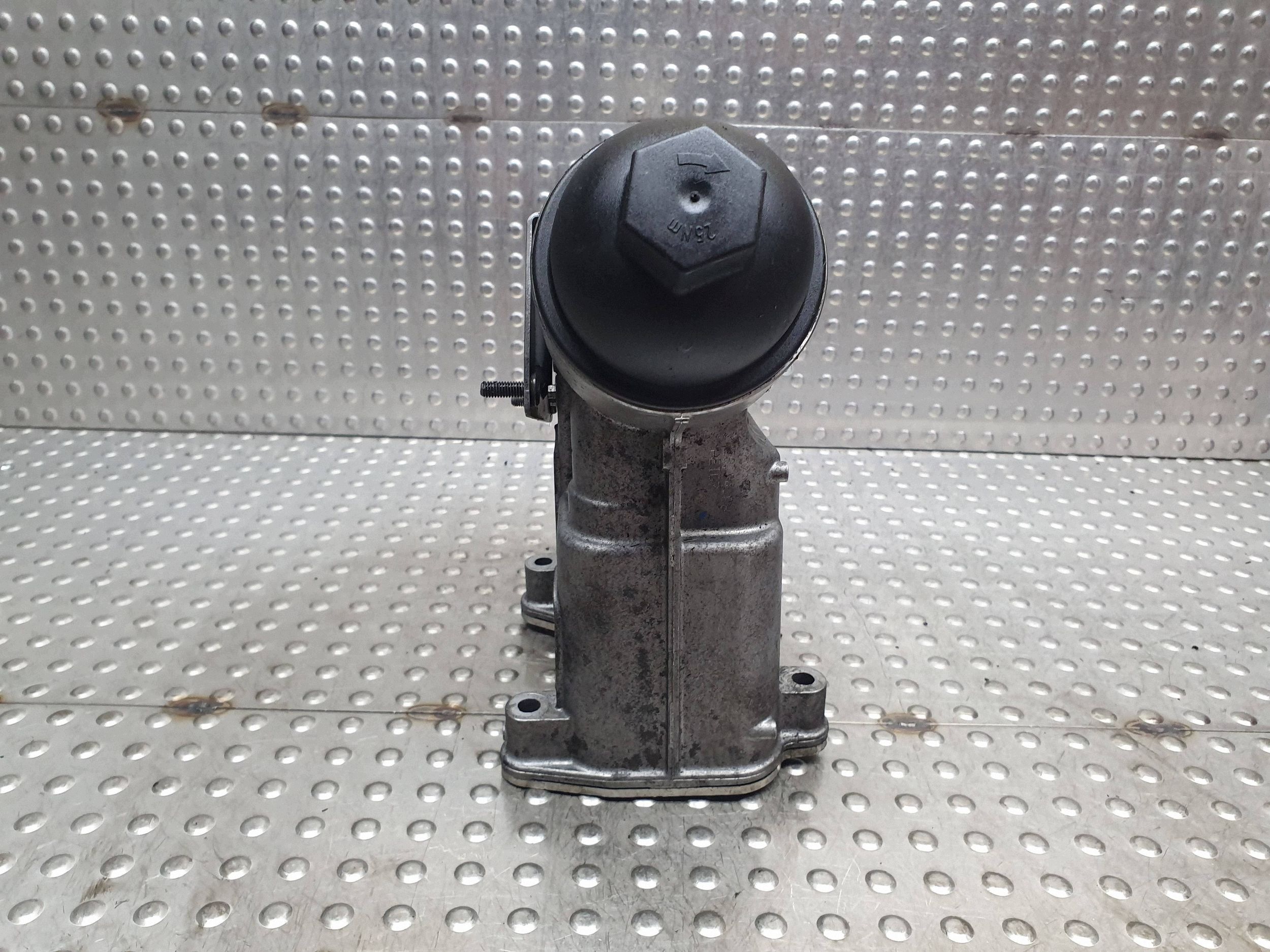 oil filter holder 7797392 BMW E60 E61 E81 E82 E84 E87 E90 E91 2.0D N47
