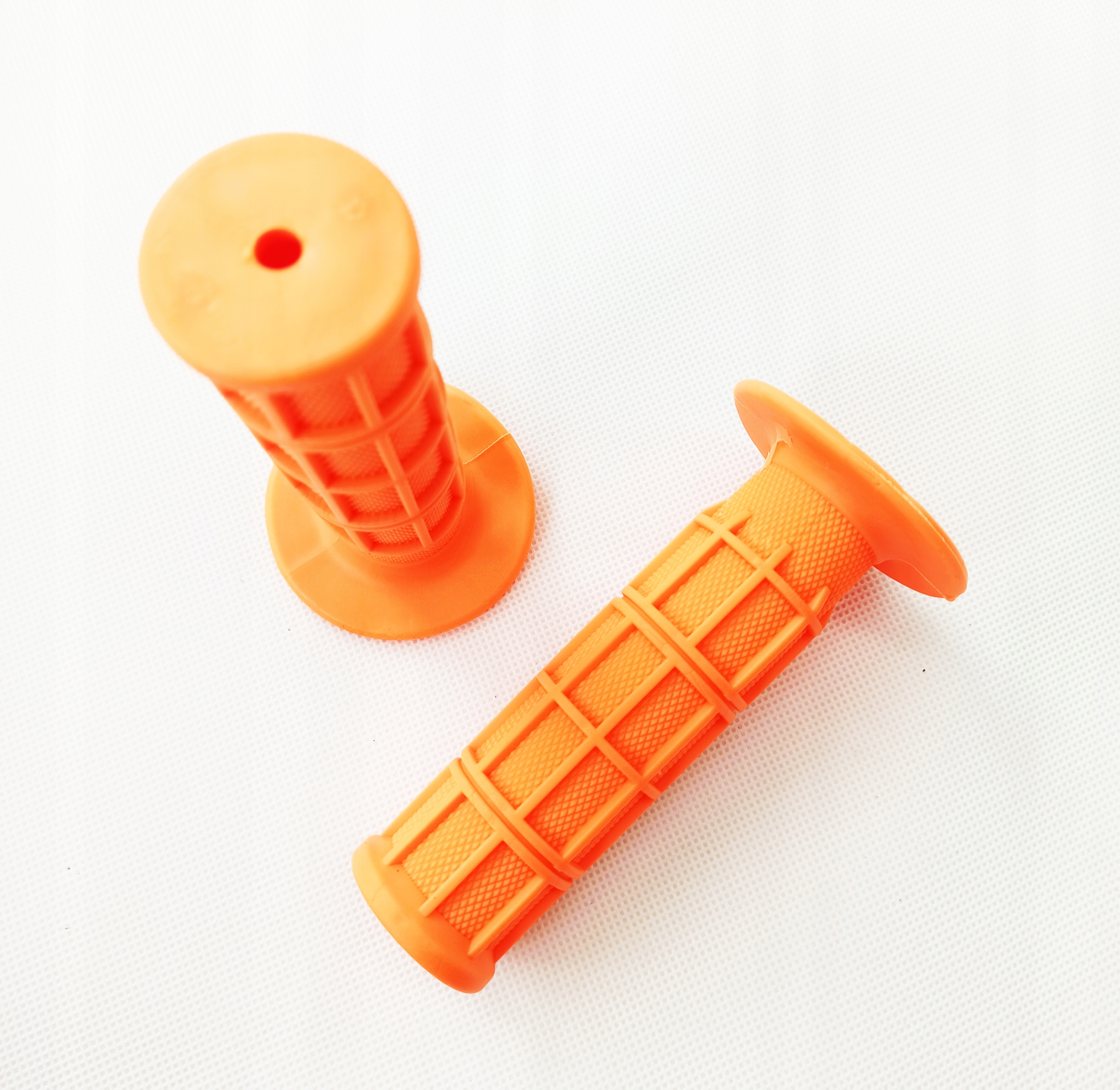 MANETKI POMARAŃCZOWE ENDURO GRIPY CROSS SUPERMOTO Numer katalogowy części AZMA82