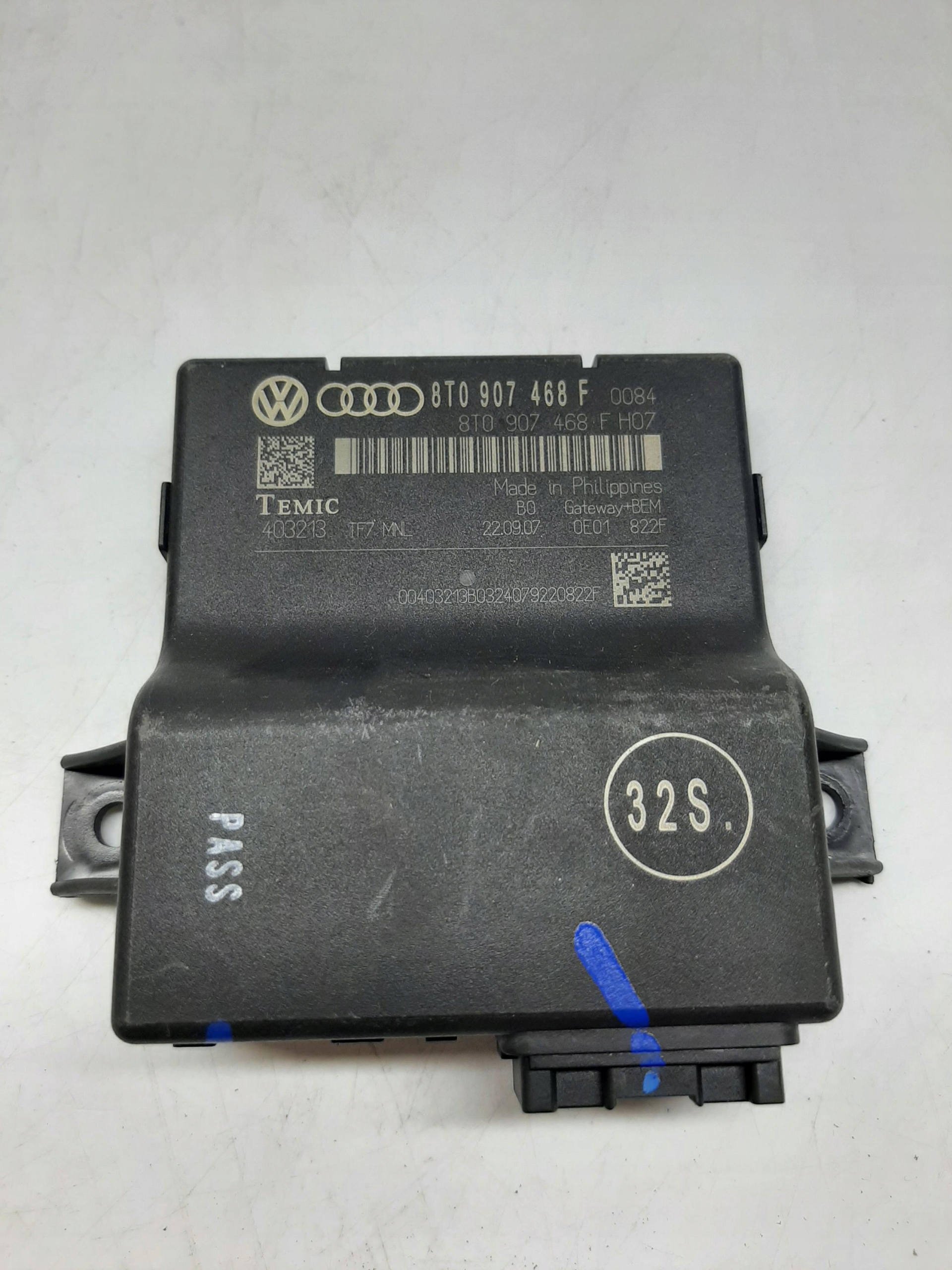 Audi A4 B8 A5 8T модуль диагност 8T0907468F