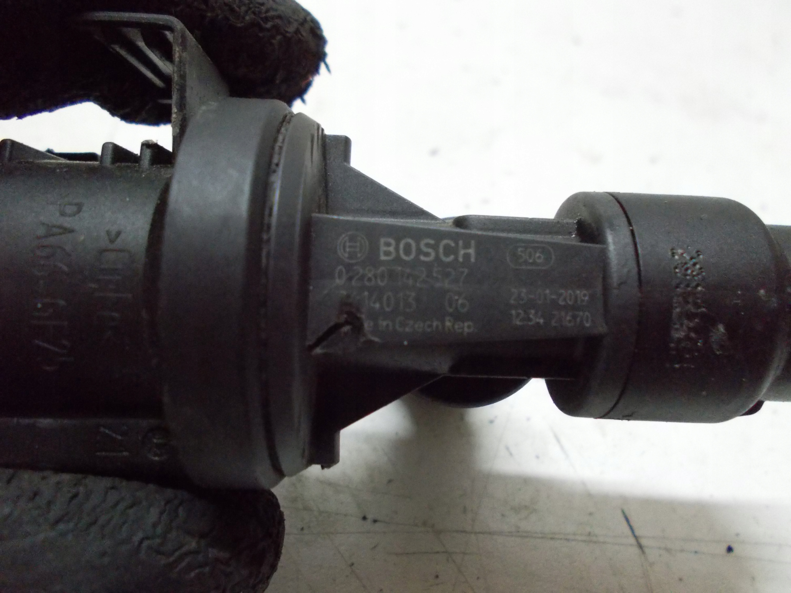 MINI COUNTRYMAN 19R 1.5 Sensor Sensor des Kraftstoffsbehälters 7614013